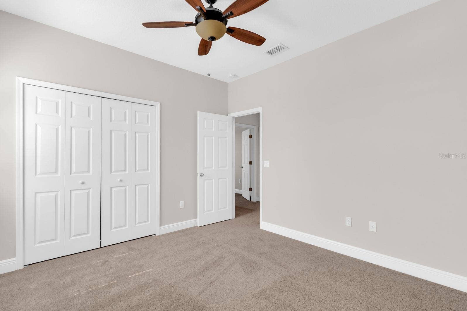 8061 PLEASANT PINE CIRCLE, Winter Park, FL 32792 8061 PLEASANT PINE CIRCLE, Winter Park, FL 32792