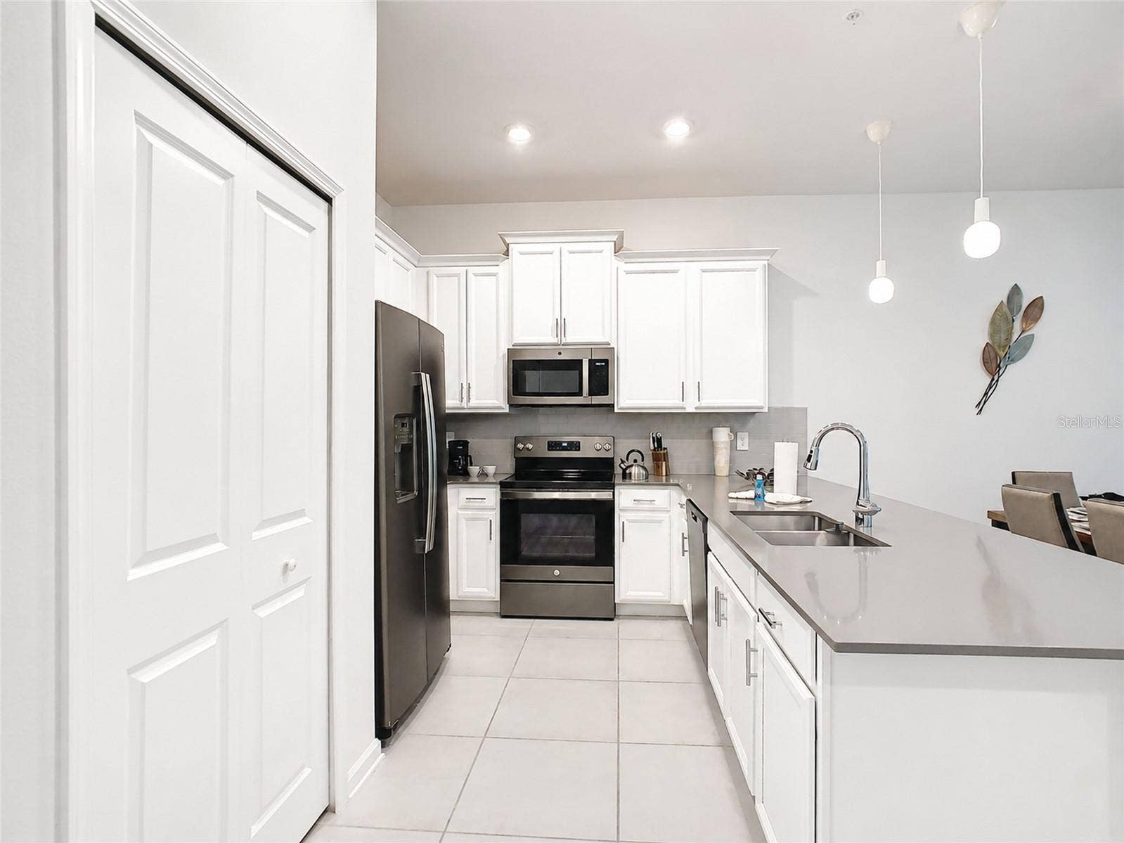 8879 CABOT CLIFFS DRIVE, #102, Davenport, FL 33896 8879 CABOT CLIFFS DRIVE, #102, Davenport, FL 33896