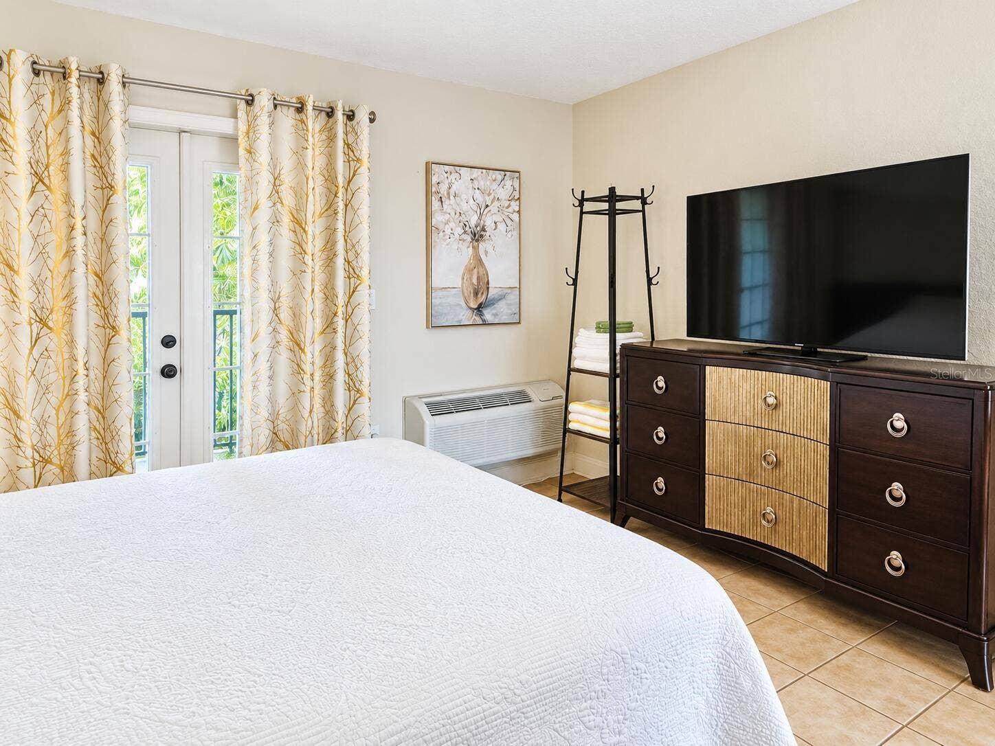 1420 BAYSHORE BOULEVARD, #309, Dunedin, FL 34698 1420 BAYSHORE BOULEVARD, #309, Dunedin, FL 34698