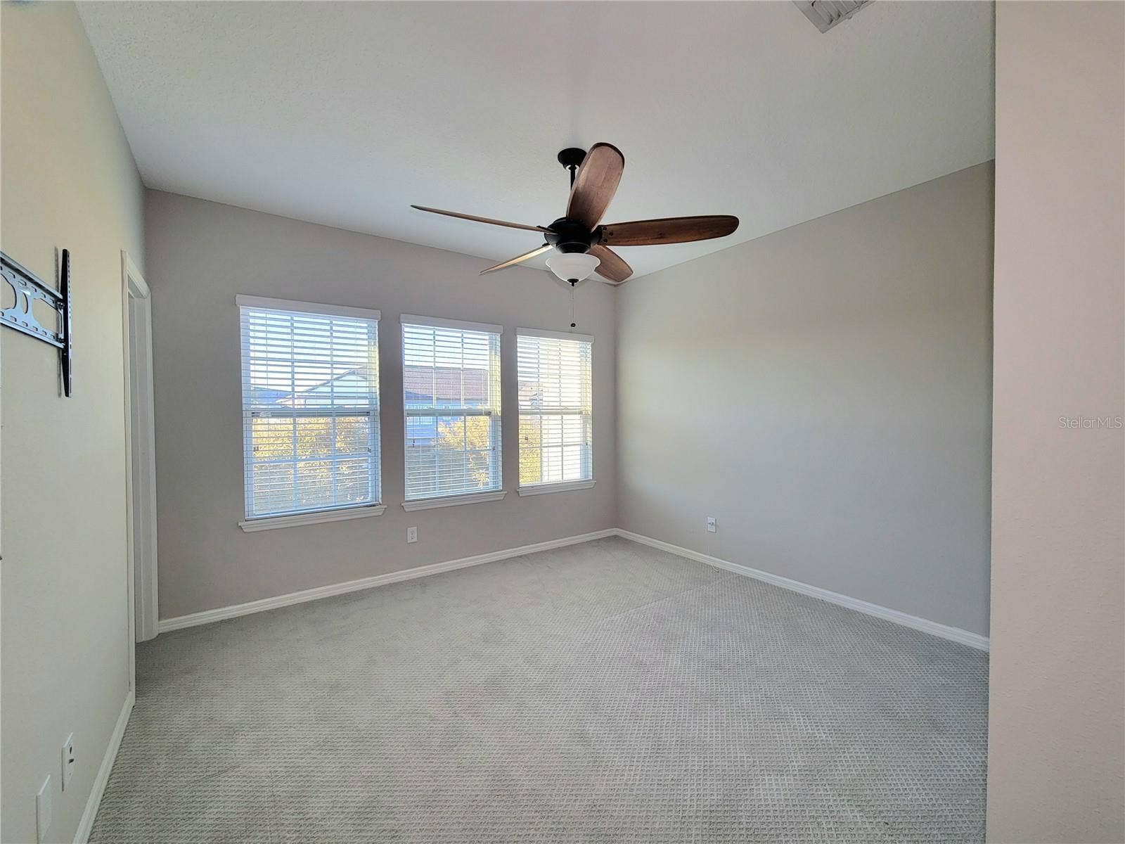 56 BOARDWALK AVENUE, Oviedo, FL 32765 56 BOARDWALK AVENUE, Oviedo, FL 32765