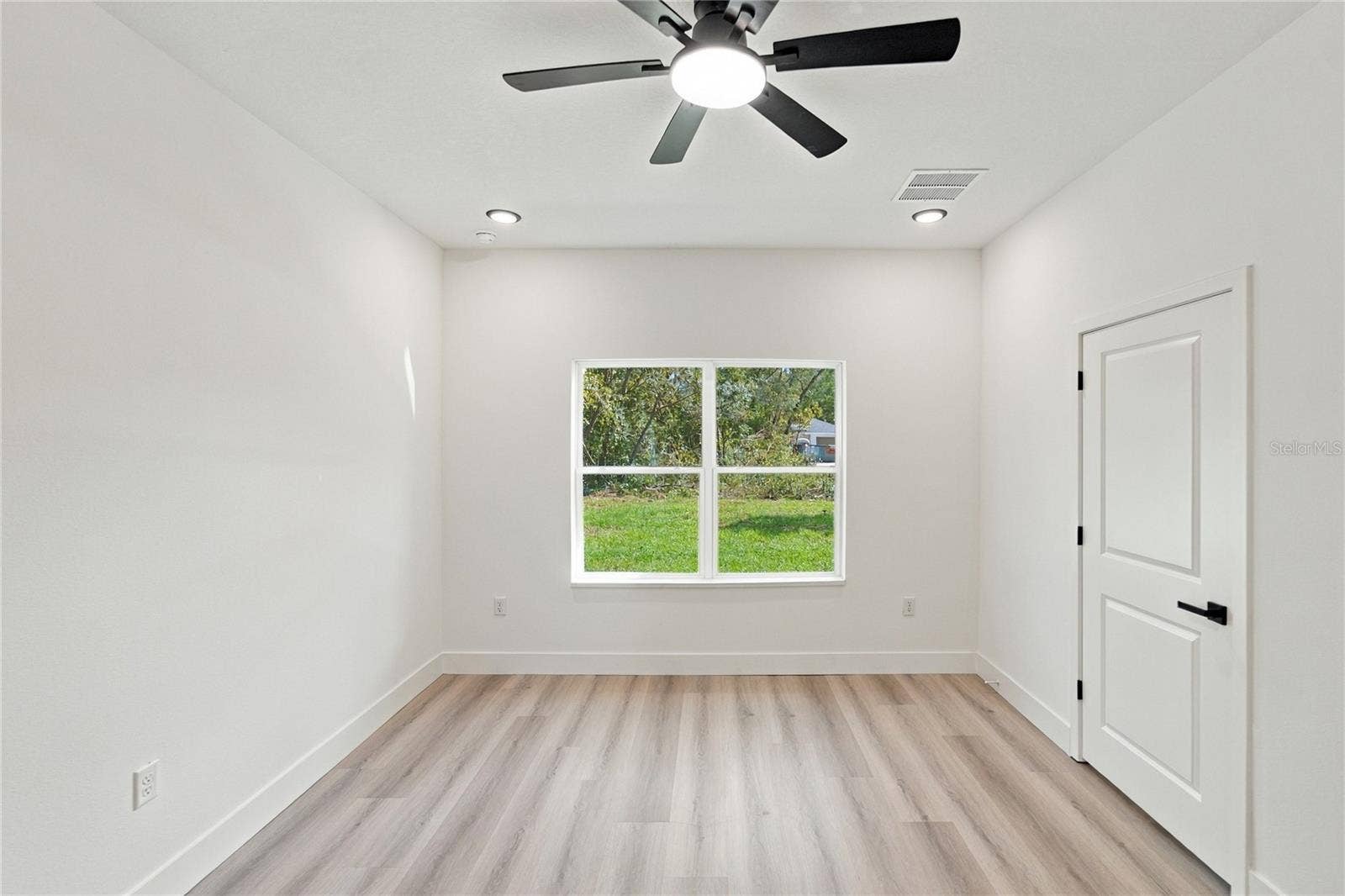 8717 N AMBOY DRIVE, Citrus Springs, FL 34433