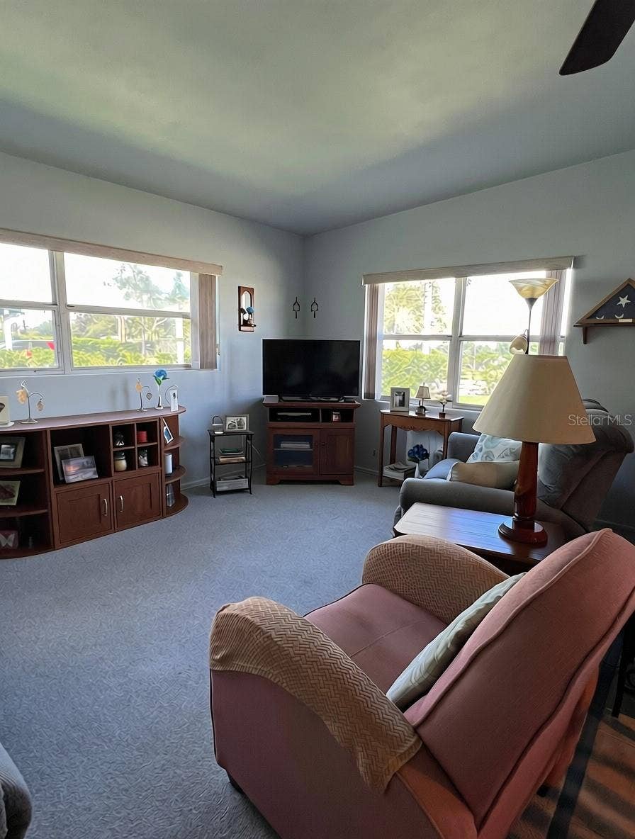 1118 COURTLAND STREET, Orlando, FL 32804 Living room view 1