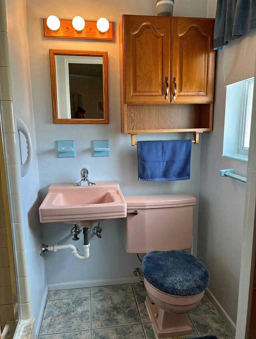 1118 COURTLAND STREET, Orlando, FL 32804 Bath in Bedroom