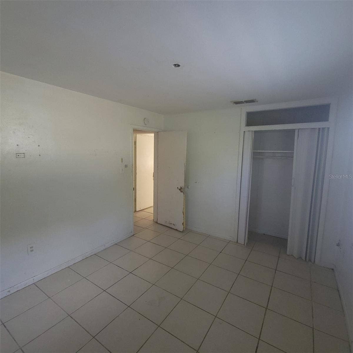 Orlando, FL 32808 Orlando, FL 32808