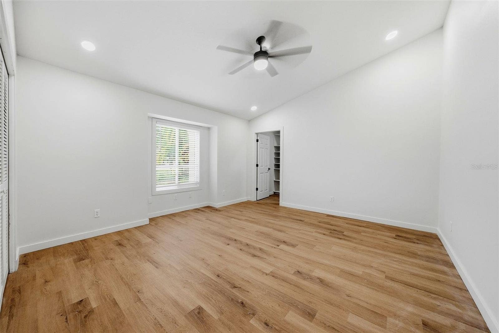 1008 ROYAL BIRKDALE DRIVE, Tarpon Springs, FL 34688 1008 ROYAL BIRKDALE DRIVE, Tarpon Springs, FL 34688