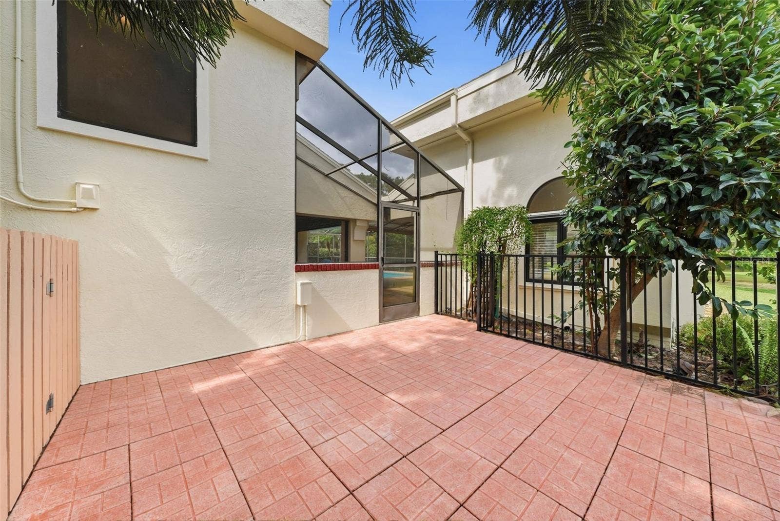 1008 ROYAL BIRKDALE DRIVE, Tarpon Springs, FL 34688 1008 ROYAL BIRKDALE DRIVE, Tarpon Springs, FL 34688
