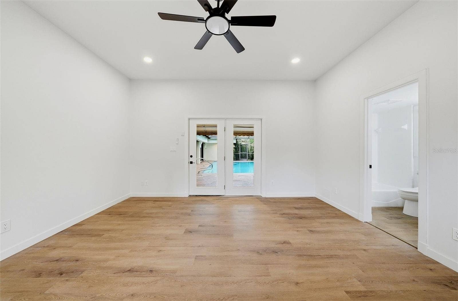 1008 ROYAL BIRKDALE DRIVE, Tarpon Springs, FL 34688 1008 ROYAL BIRKDALE DRIVE, Tarpon Springs, FL 34688