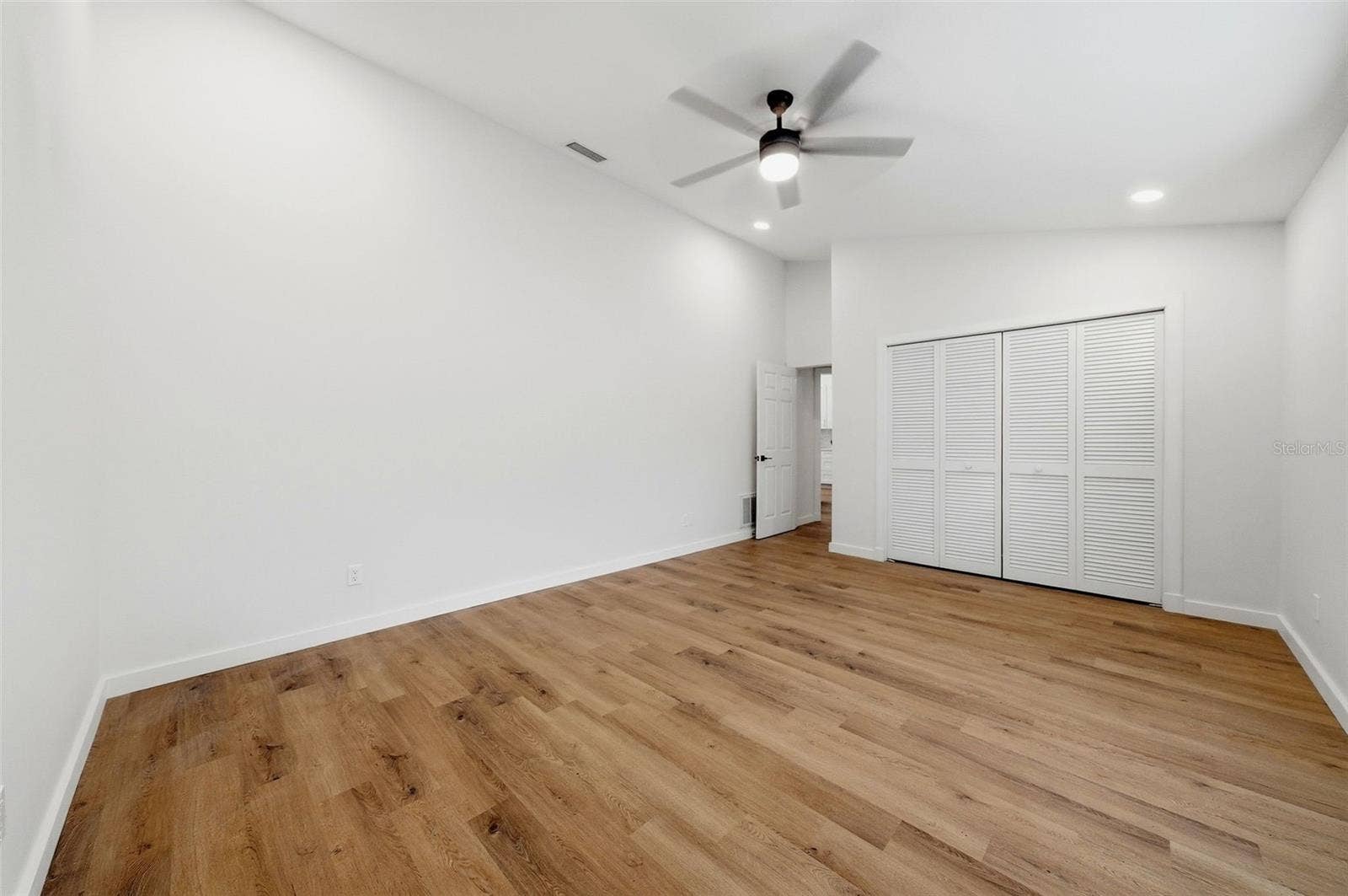 1008 ROYAL BIRKDALE DRIVE, Tarpon Springs, FL 34688 1008 ROYAL BIRKDALE DRIVE, Tarpon Springs, FL 34688