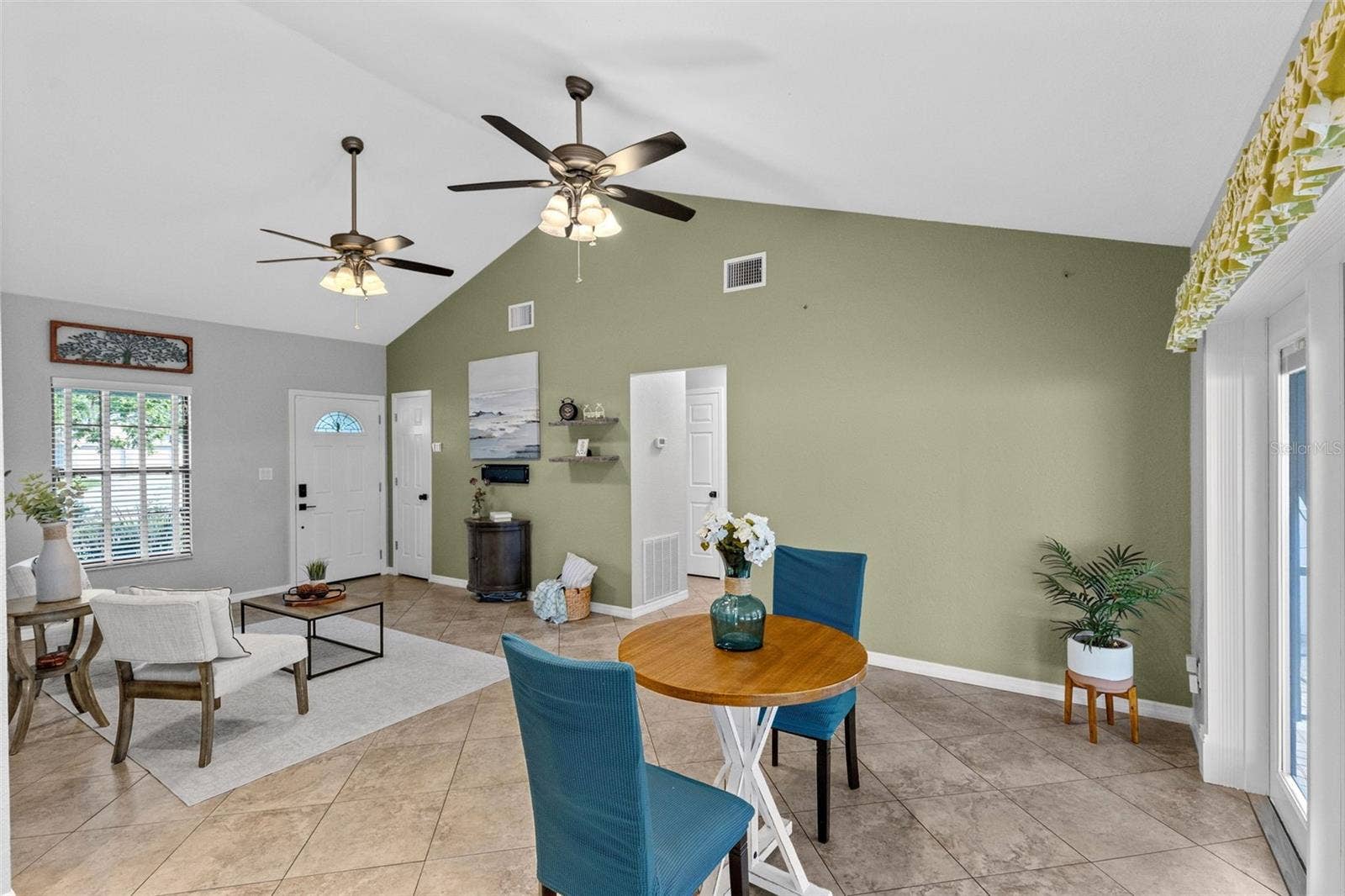 417 HOLLY COURT, Winter Springs, FL 32708 417 HOLLY COURT, Winter Springs, FL 32708