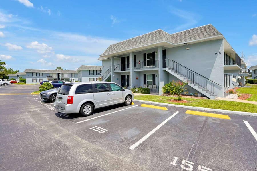 Property photo for 915 W OAK RIDGE ROAD, #B, Orlando, FL