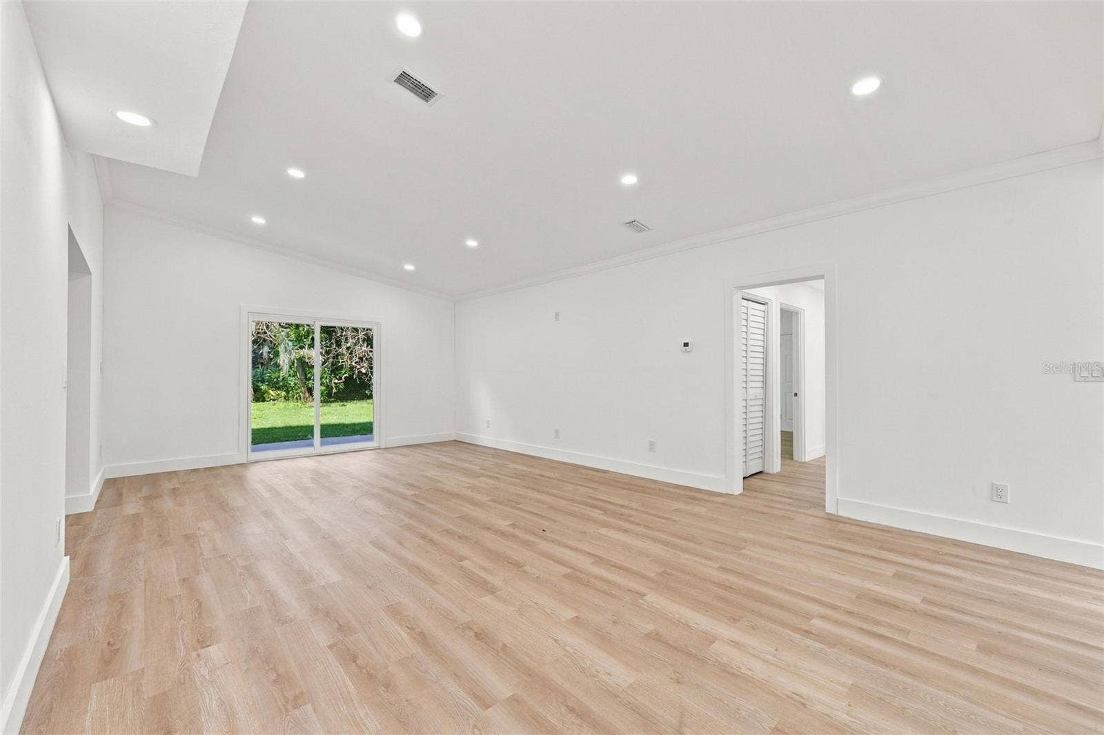 600 MADISON AVENUE, Orlando, FL 32805