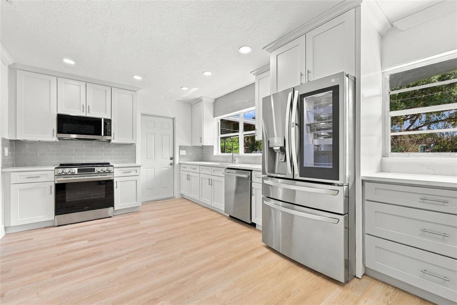 600 MADISON AVENUE, Orlando, FL 32805