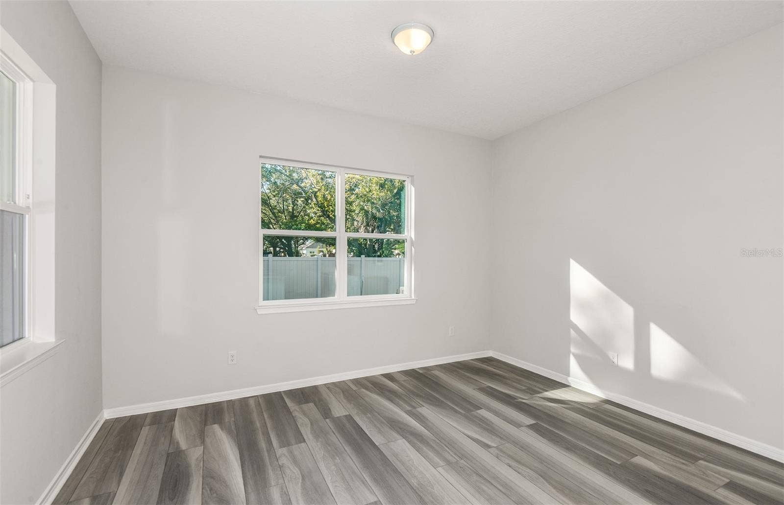 4833 FINLEY DRIVE, Davenport, FL 33837 Model Home Design Only. Pictures and furnishings are for illustrative purposes only. Elevations, colors and options may vary. Furniture is for model home staging only.