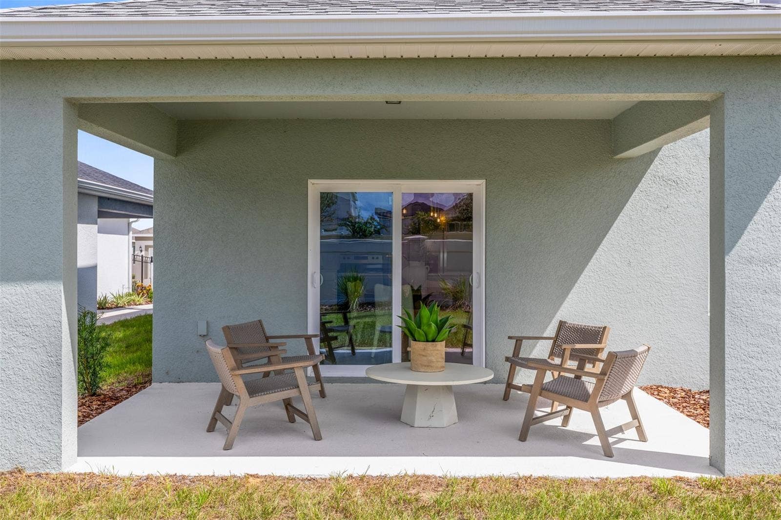 Model Home Design Only. Pictures and furnishings are for illustrative purposes only. Elevations, colors and options may vary. Furniture is for model home staging only.