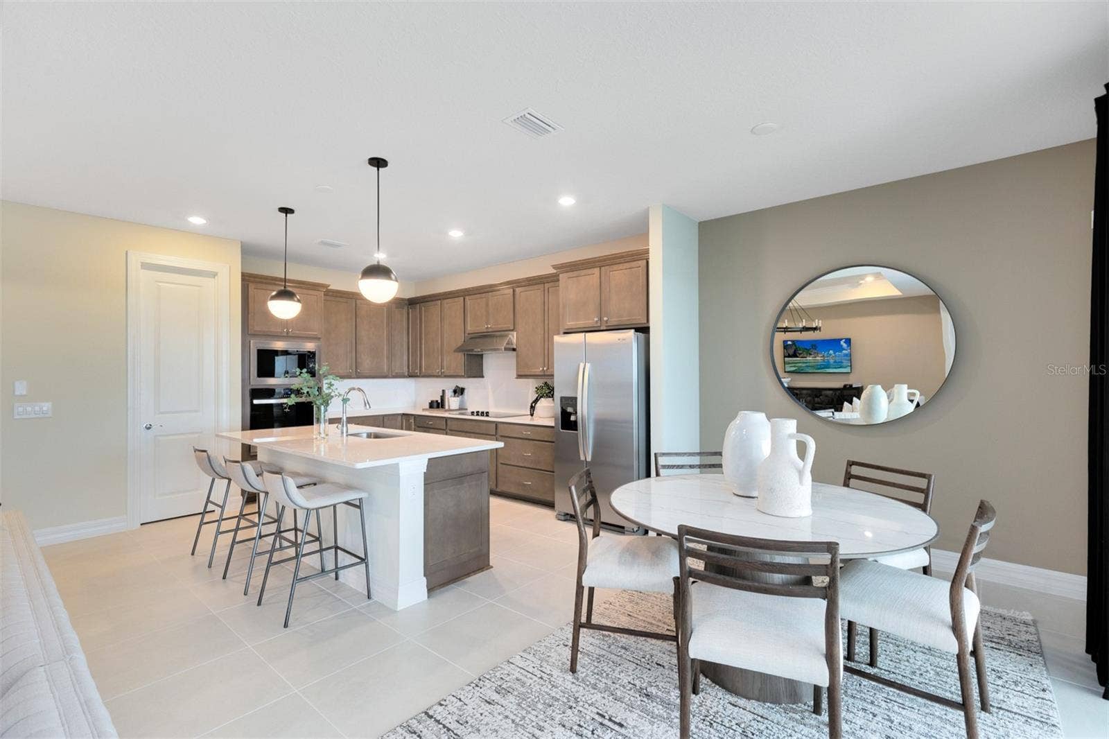 3451 HAVEN SIDE ROAD, Davenport, FL 33837 Model Home Design Only. Pictures and furnishings are for illustrative purposes only. Elevations, colors and options may vary. Furniture is for model home staging only.?