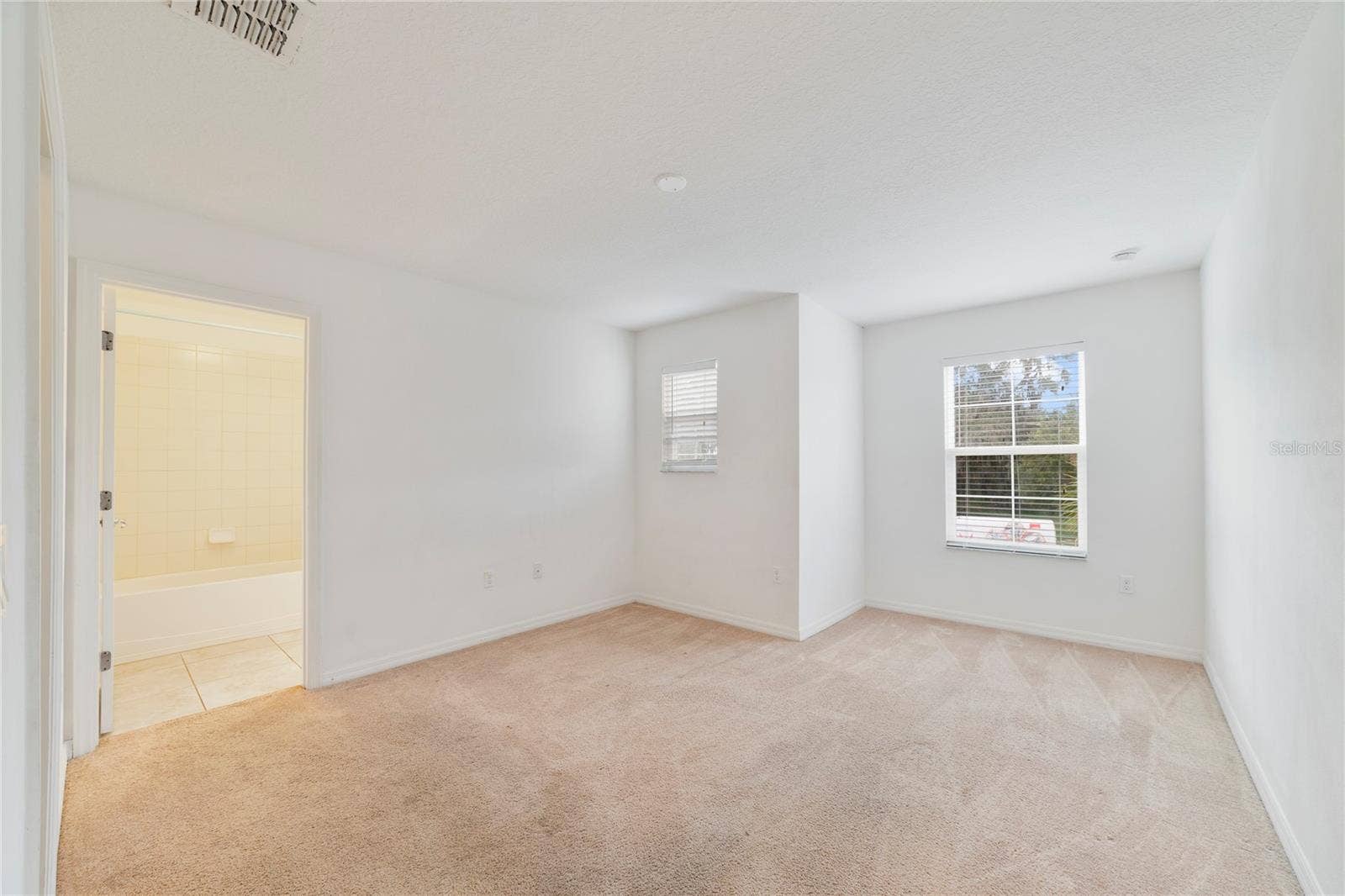 3880 CARRICK BEND DRIVE, Kissimmee, FL 34746 3880 CARRICK BEND DRIVE, Kissimmee, FL 34746