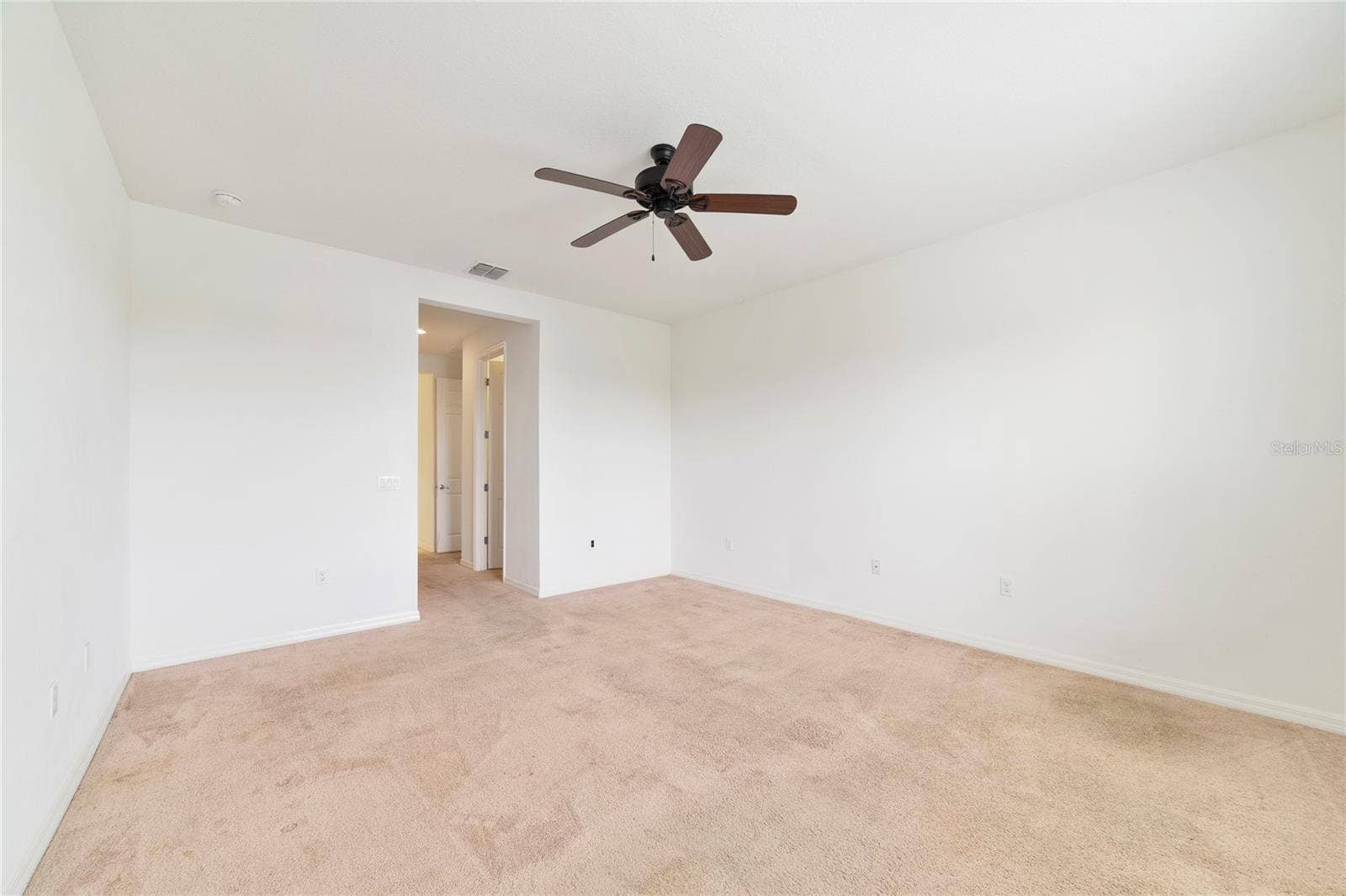 3880 CARRICK BEND DRIVE, Kissimmee, FL 34746 3880 CARRICK BEND DRIVE, Kissimmee, FL 34746