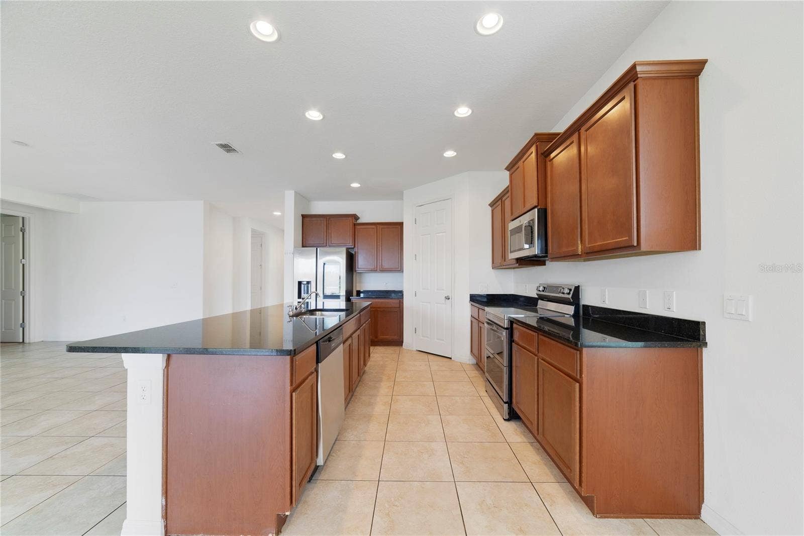 3880 CARRICK BEND DRIVE, Kissimmee, FL 34746 3880 CARRICK BEND DRIVE, Kissimmee, FL 34746