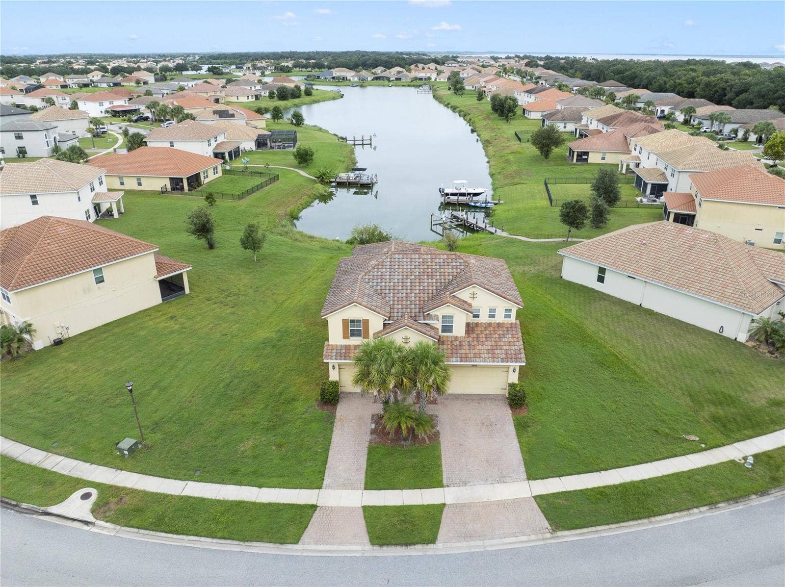 3880 CARRICK BEND DRIVE, Kissimmee, FL 34746 3880 CARRICK BEND DRIVE, Kissimmee, FL 34746