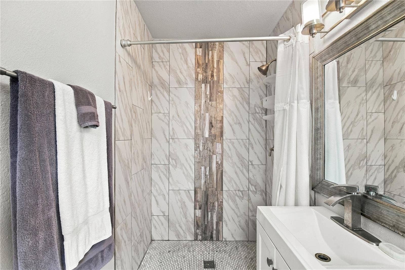 735 N SANS SOUCI AVENUE, Deland, FL 32720 Primary En Suite