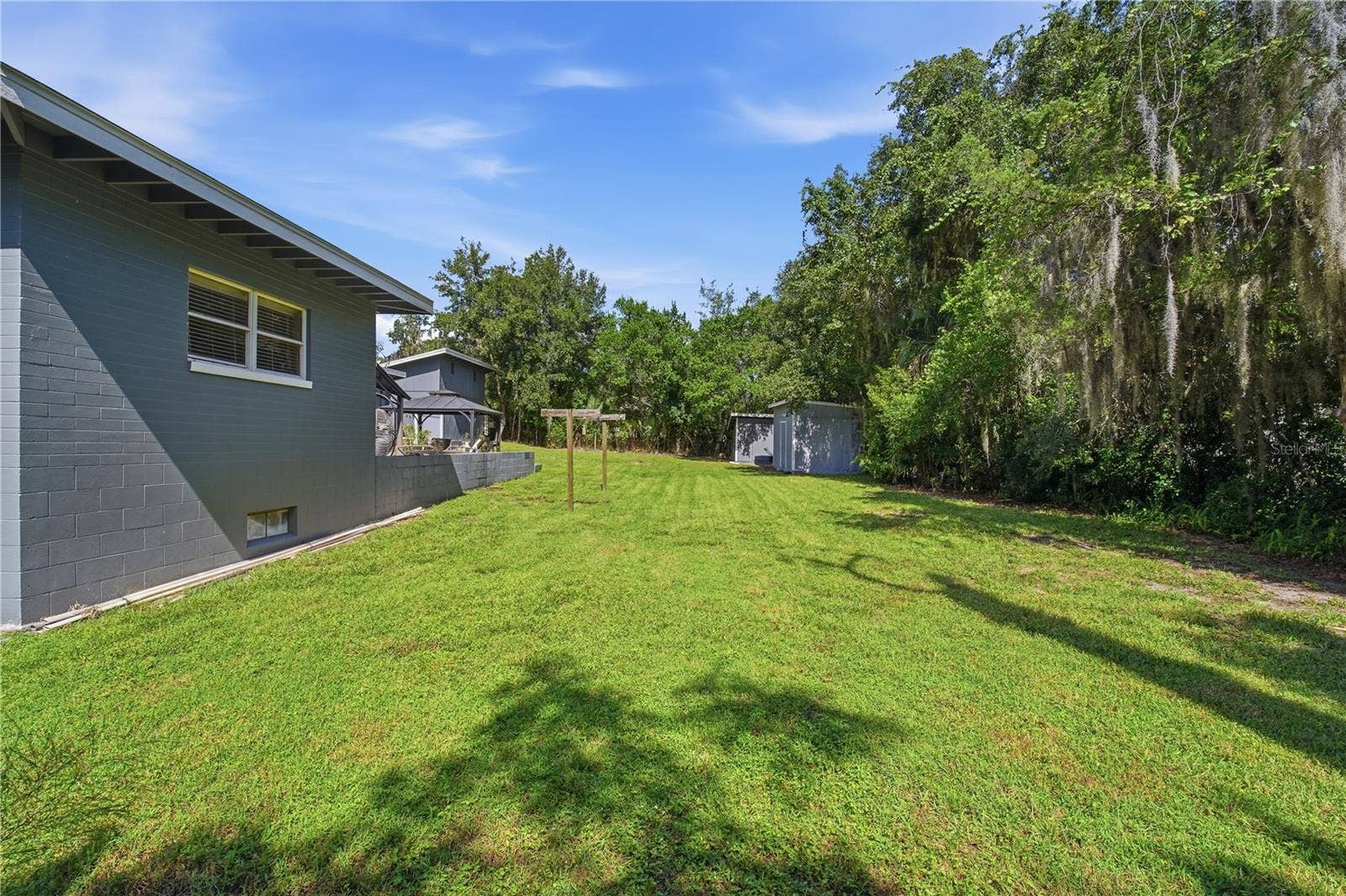 735 N SANS SOUCI AVENUE, Deland, FL 32720 Yard