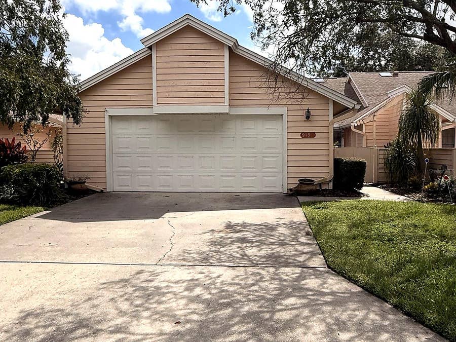 Property photo for 919 RIDGE LAKE DRIVE, Melbourne, FL
