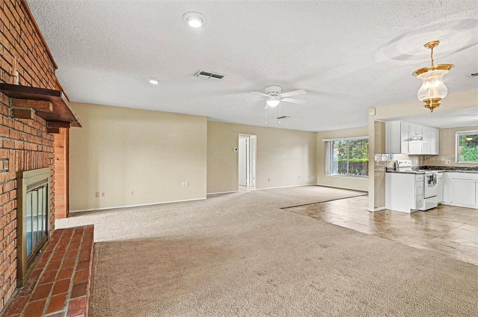 10443 LARISSA STREET, Orlando, FL 32821 10443 LARISSA STREET, Orlando, FL 32821