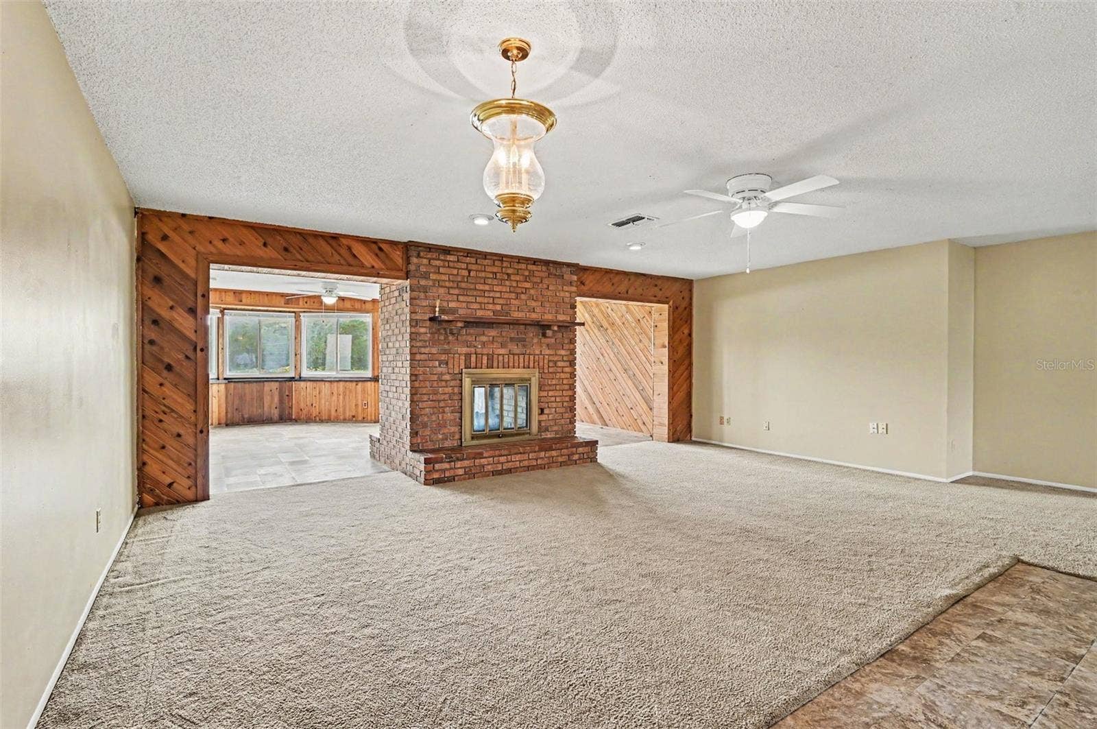 10443 LARISSA STREET, Orlando, FL 32821 10443 LARISSA STREET, Orlando, FL 32821