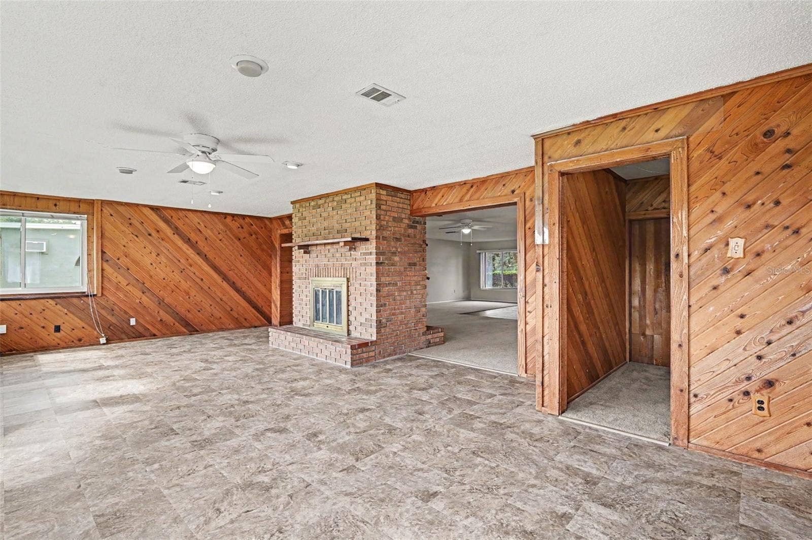 10443 LARISSA STREET, Orlando, FL 32821 10443 LARISSA STREET, Orlando, FL 32821