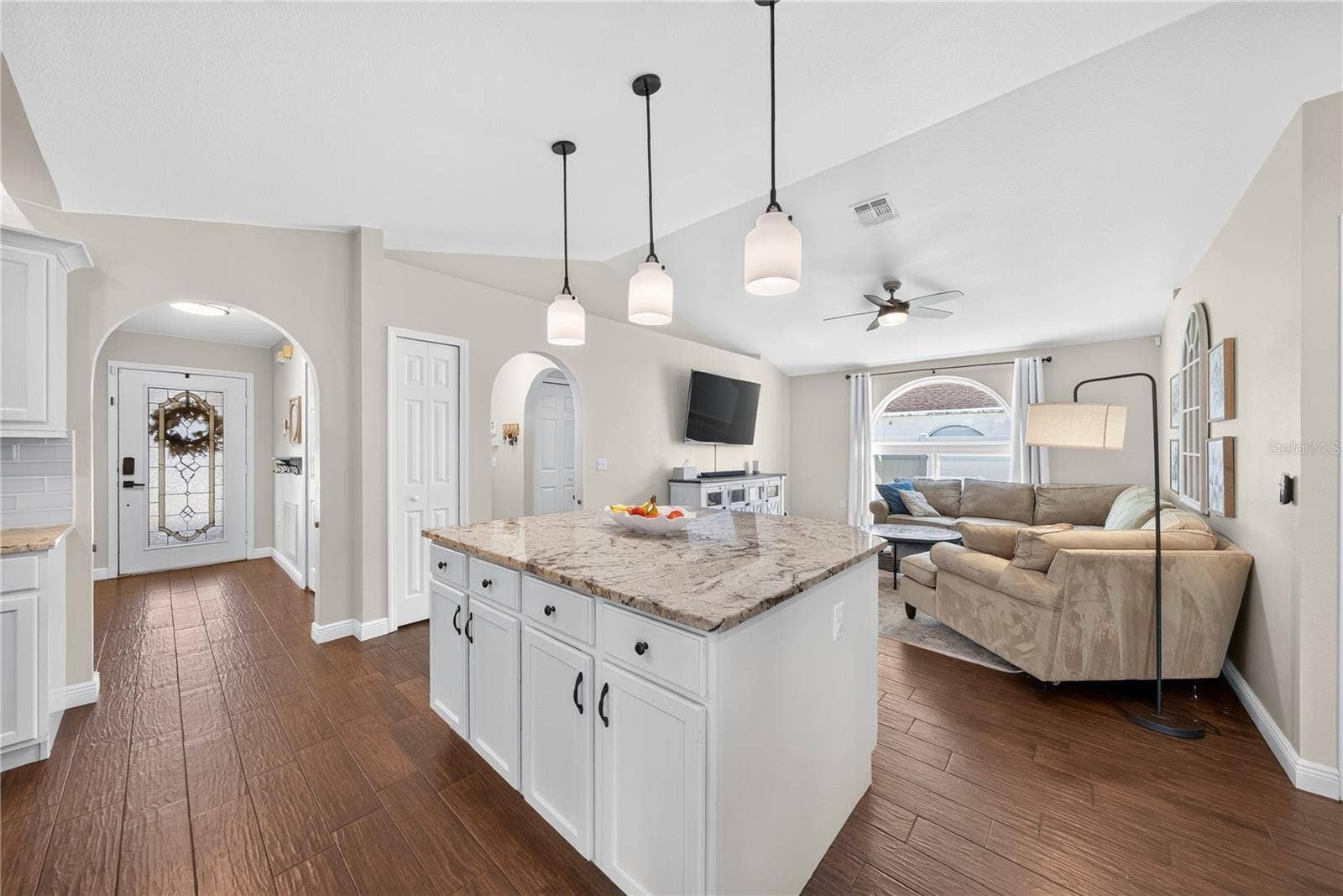 8 LAKEVIEW RESERVE BOULEVARD, Winter Garden, FL 34787 8 LAKEVIEW RESERVE BOULEVARD, Winter Garden, FL 34787