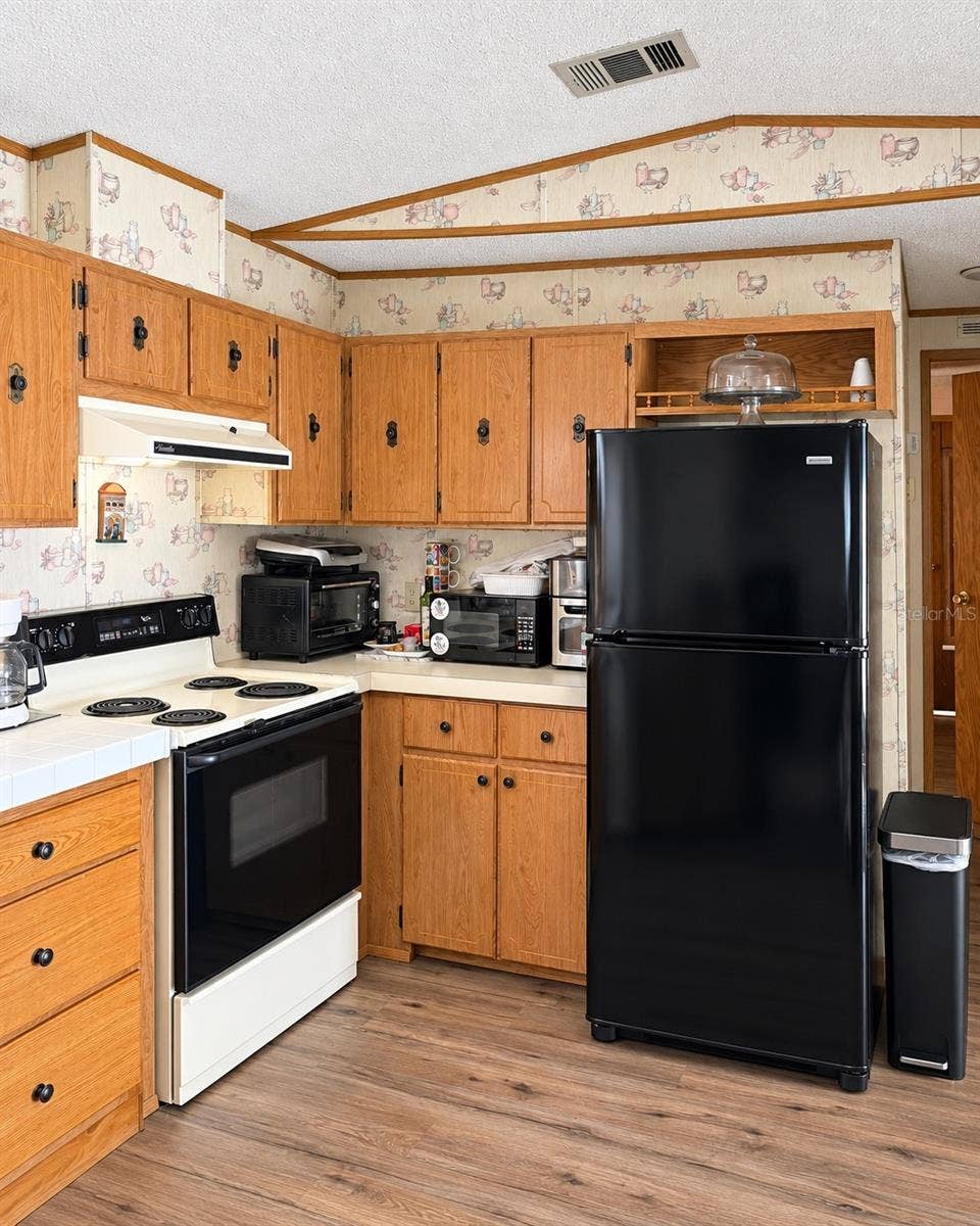 232 S CAMPHOR LOOP, Avon Park, FL 33825 232 S CAMPHOR LOOP, Avon Park, FL 33825