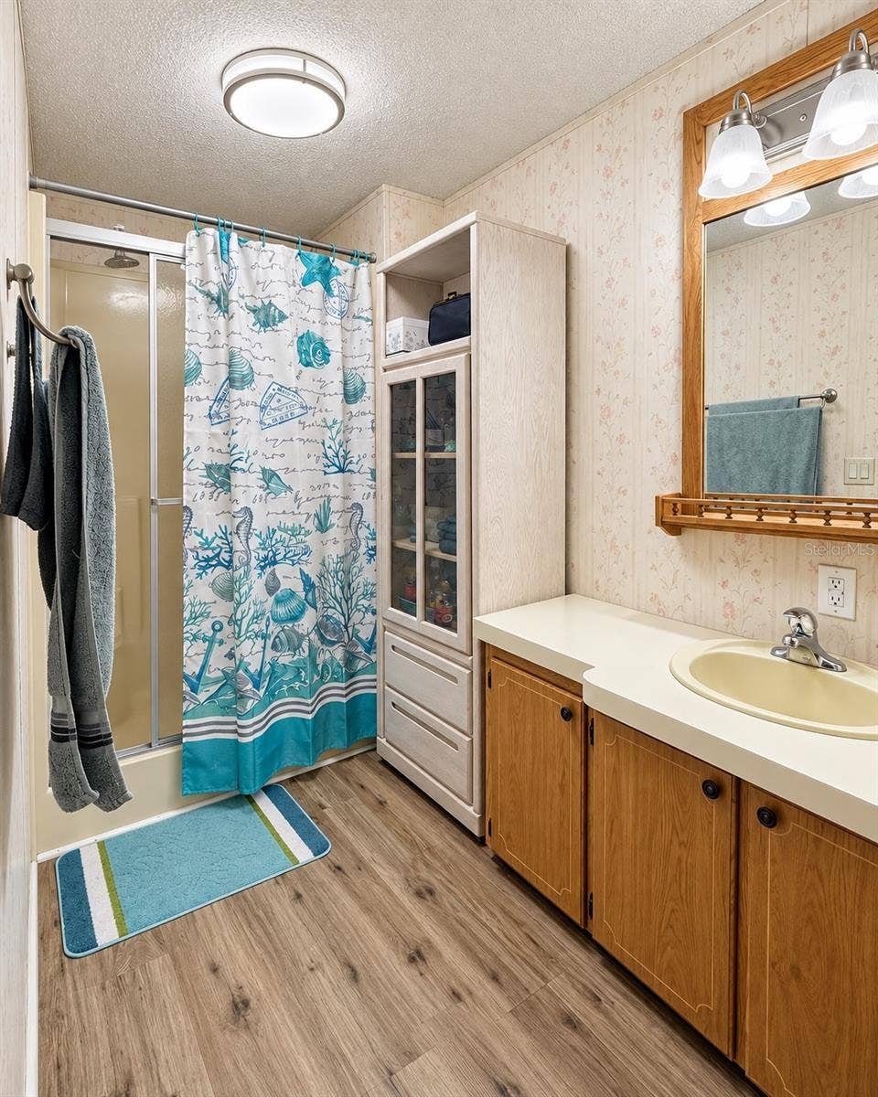 232 S CAMPHOR LOOP, Avon Park, FL 33825 232 S CAMPHOR LOOP, Avon Park, FL 33825