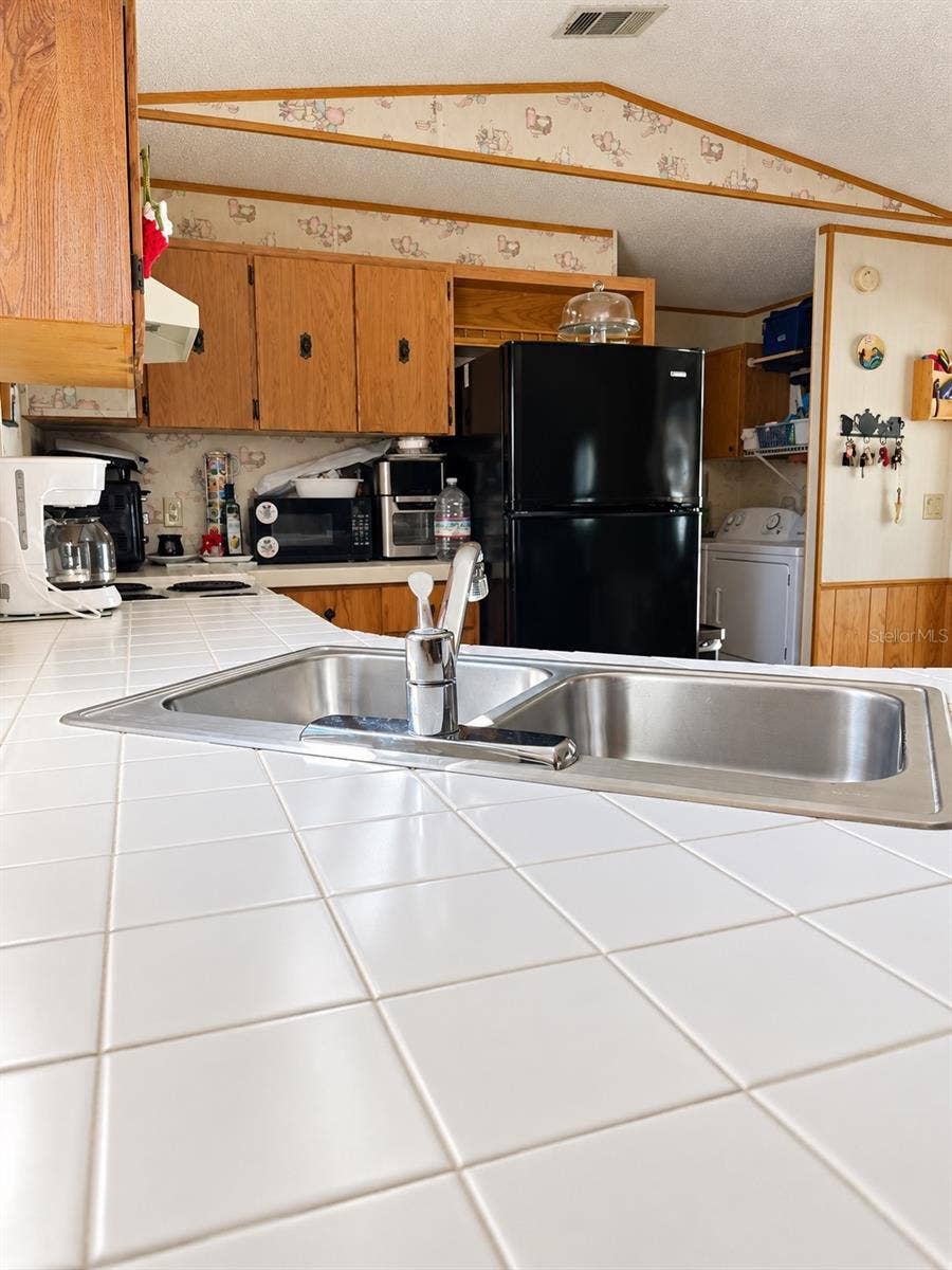 232 S CAMPHOR LOOP, Avon Park, FL 33825 232 S CAMPHOR LOOP, Avon Park, FL 33825