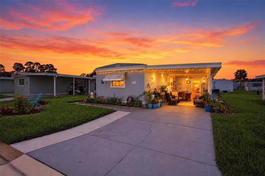 Property photo for 39 HAWAIIAN WAY, Leesburg, FL