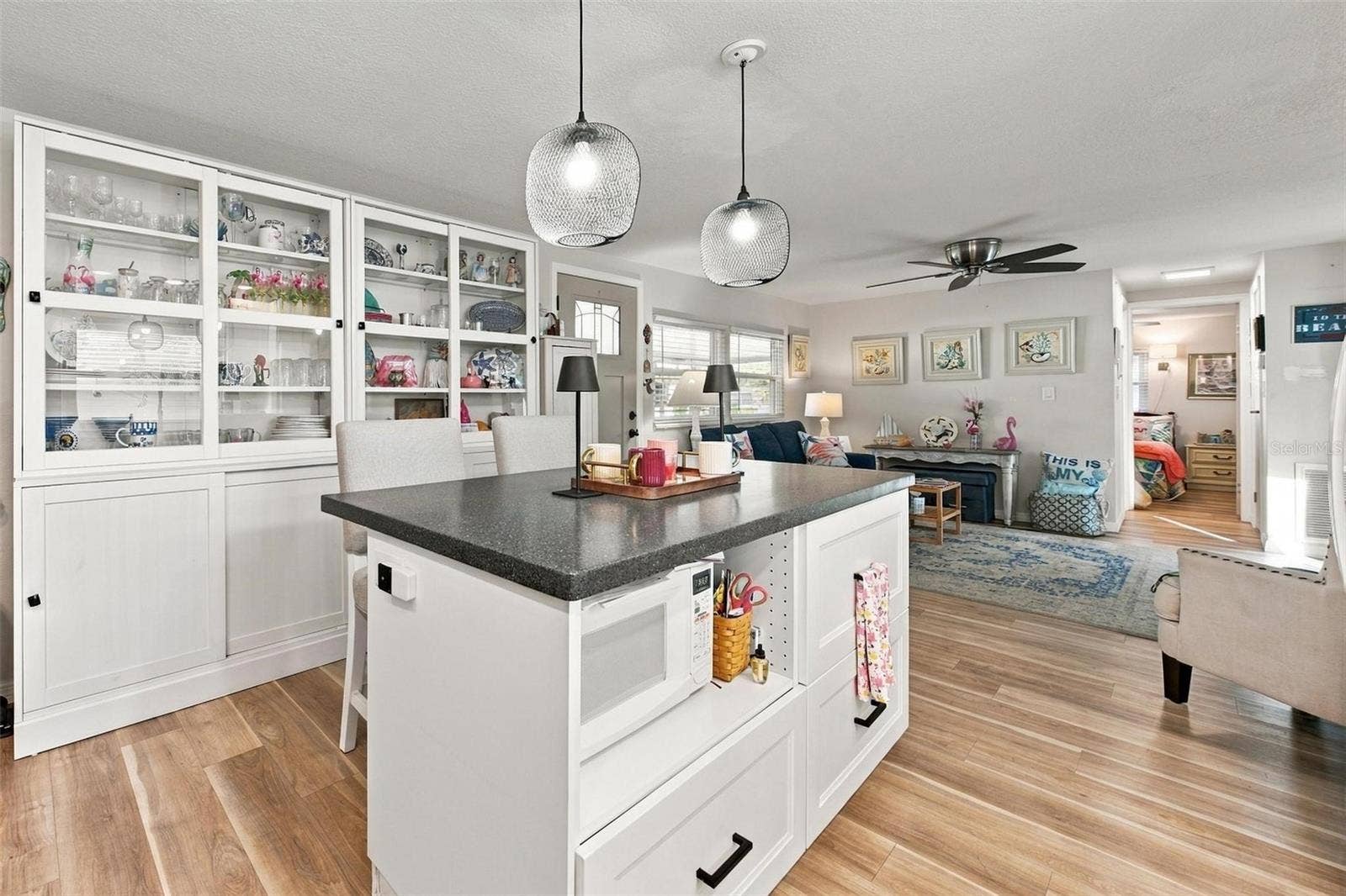 39 HAWAIIAN WAY, Leesburg, FL 34788 Kitchen