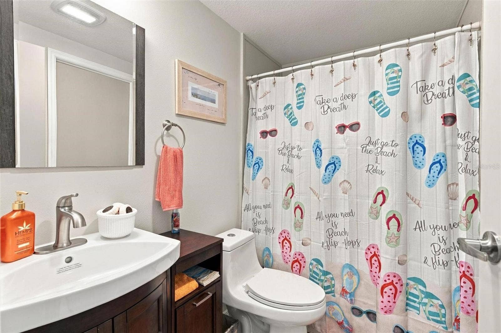 39 HAWAIIAN WAY, Leesburg, FL 34788 Second Bathroom