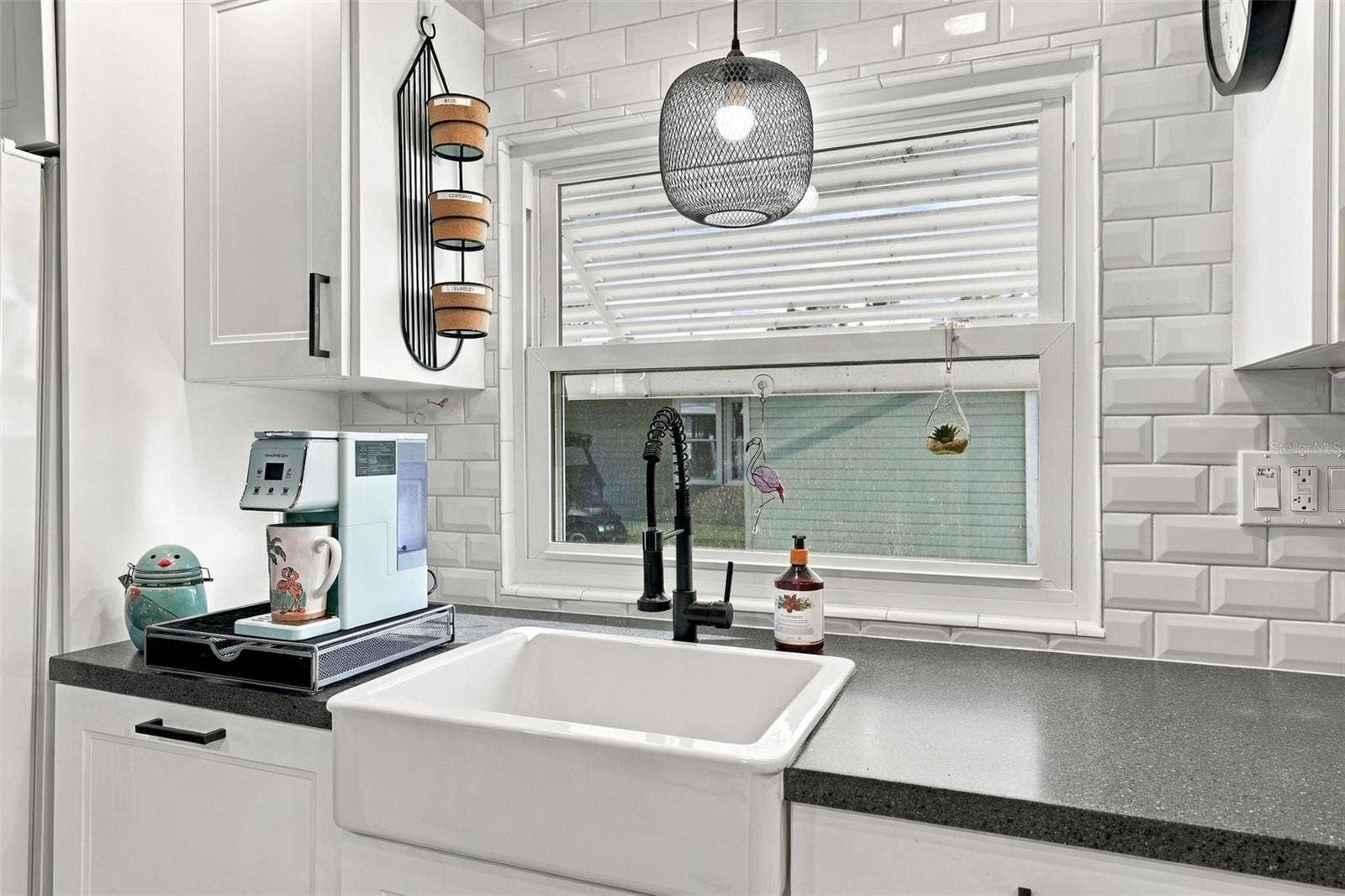 39 HAWAIIAN WAY, Leesburg, FL 34788 Kitchen