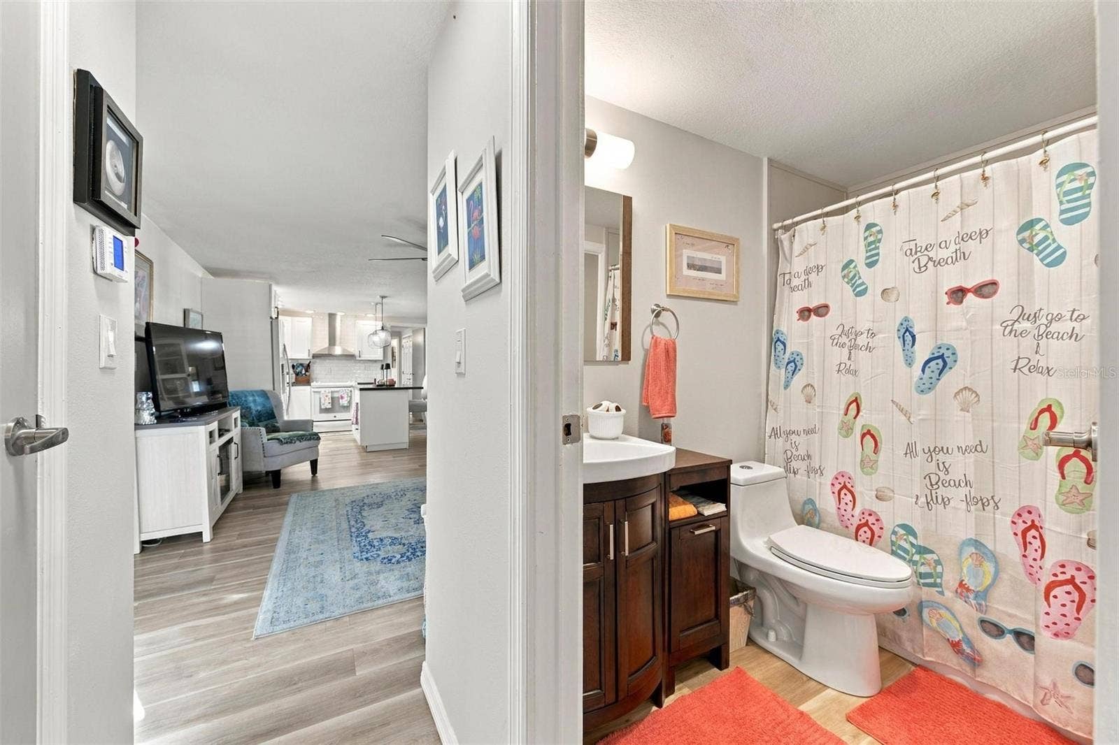 39 HAWAIIAN WAY, Leesburg, FL 34788 Second Bathroom