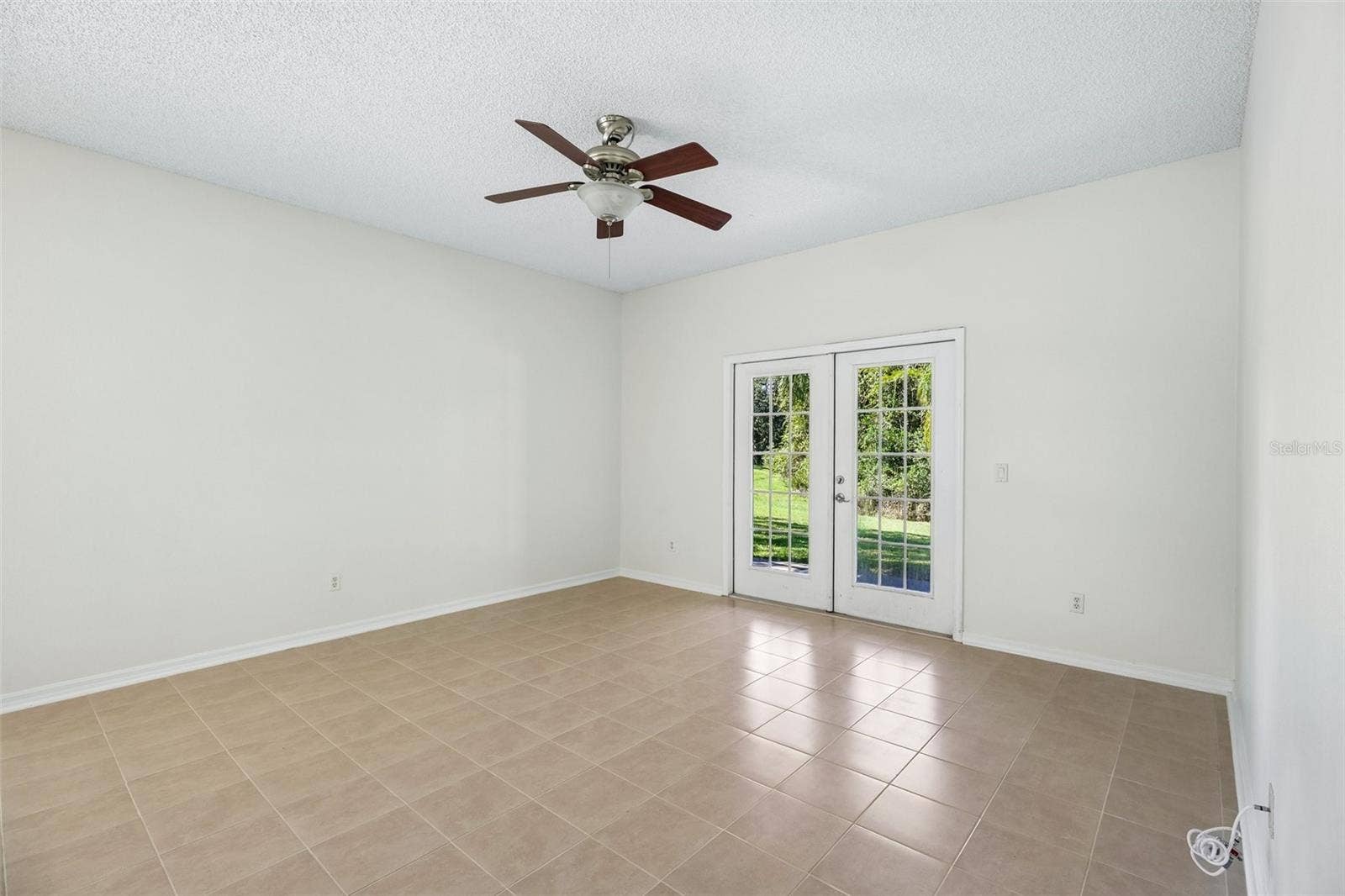 1806 ANNA CATHERINE DRIVE, Orlando, FL 32828 The Family Room