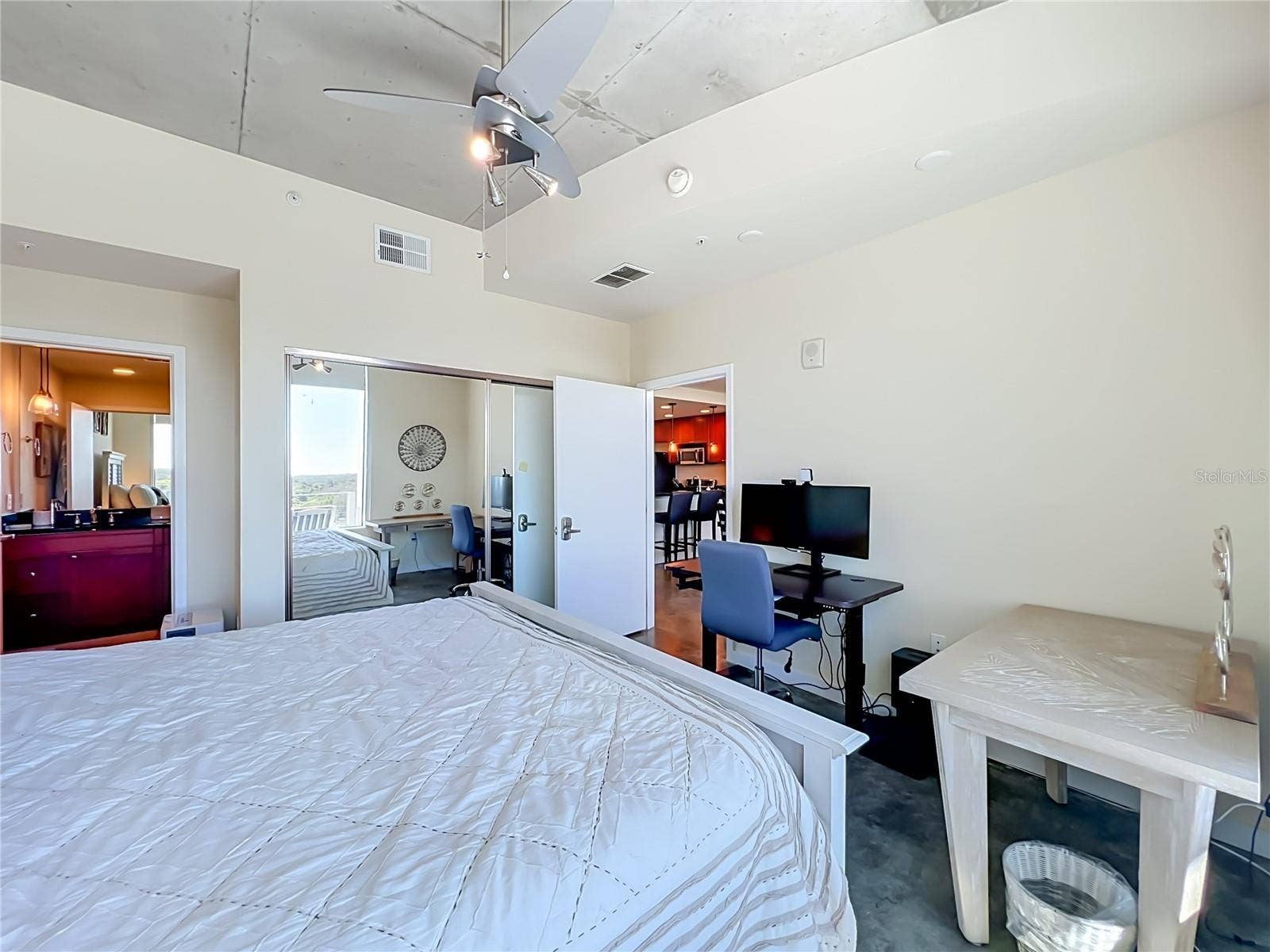 525 E JACKSON STREET, #706, Orlando, FL 32801