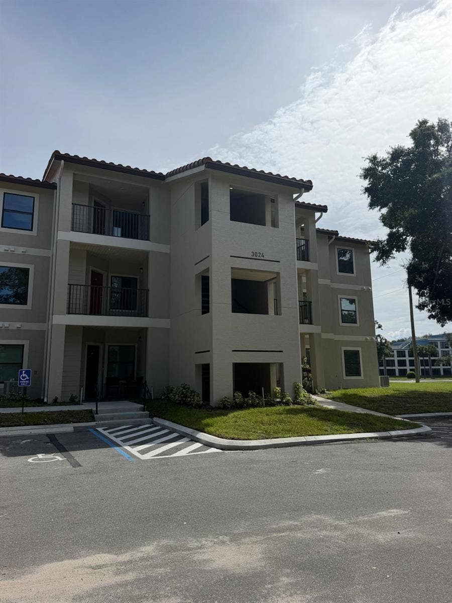 Property photo for 3024 PARKWAY BOULEVARD, #305, Kissimmee, FL
