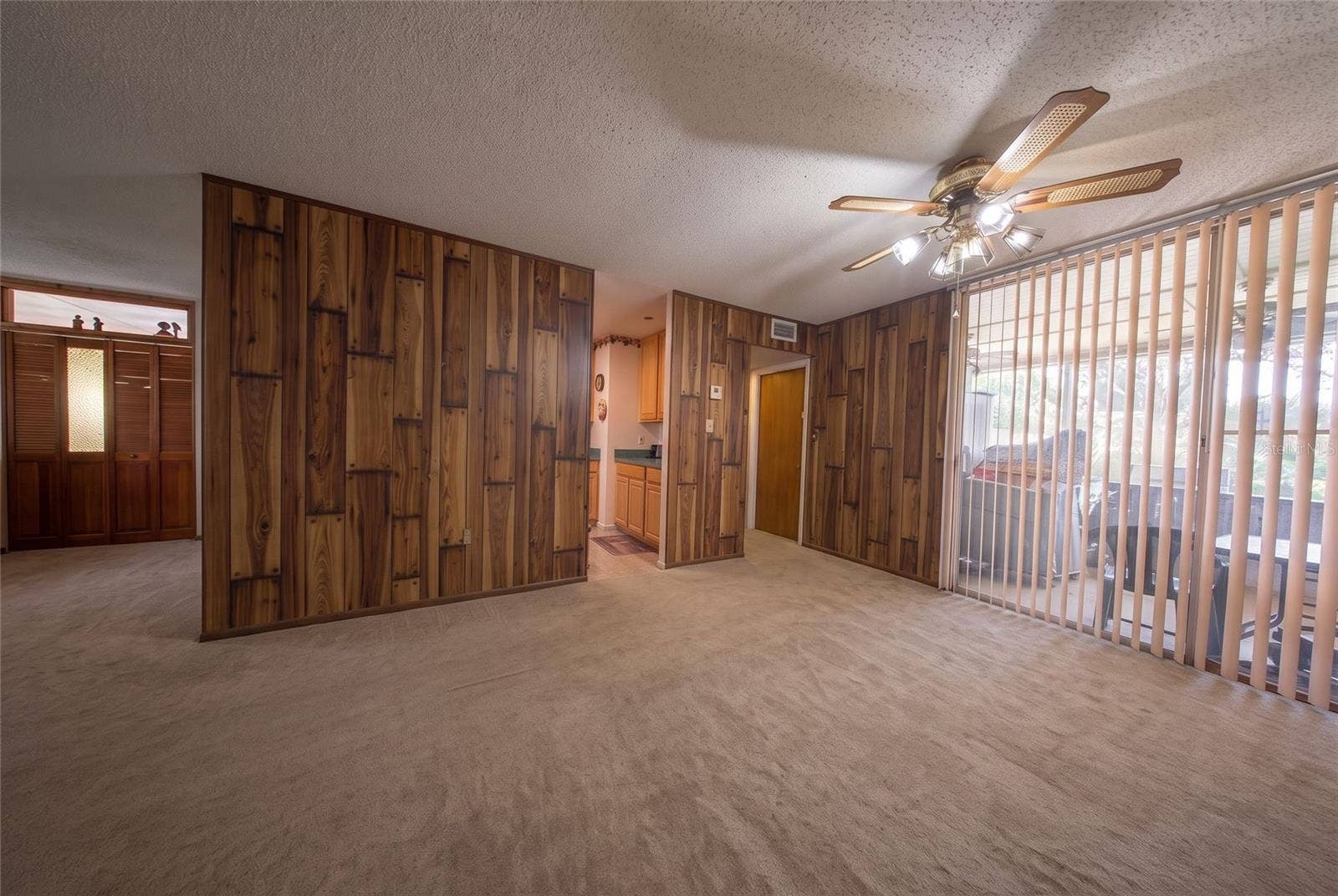 5718 CLEARVIEW DRIVE, Orlando, FL 32819 5718 CLEARVIEW DRIVE, Orlando, FL 32819