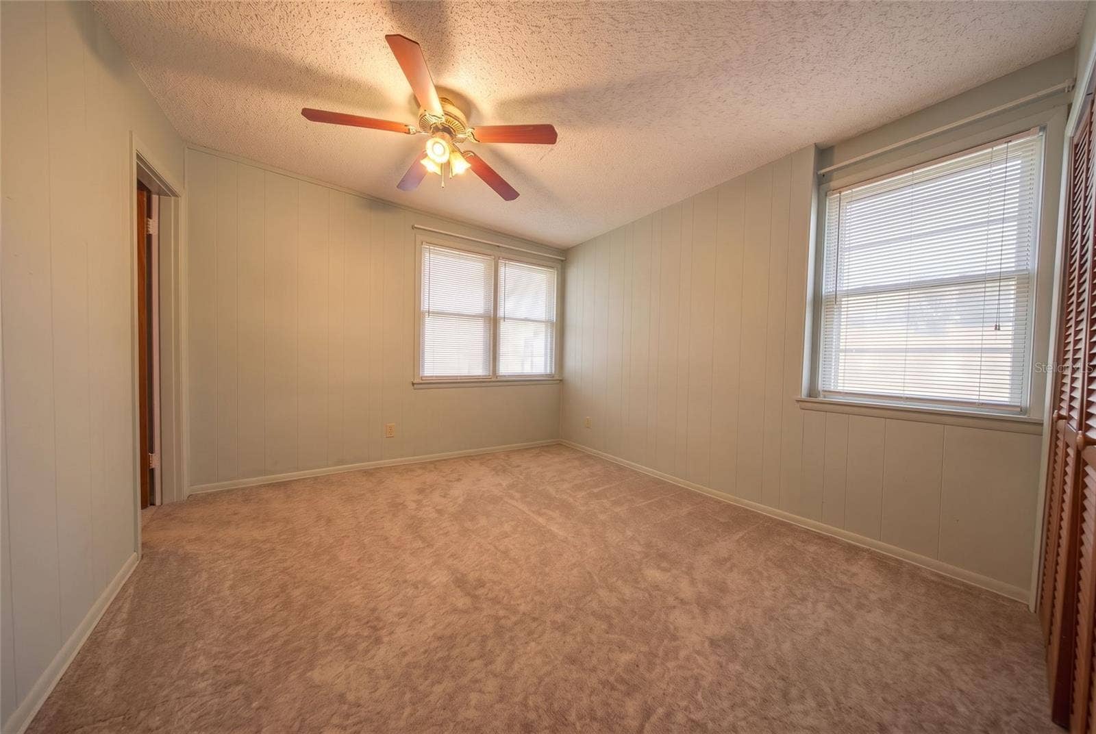 5718 CLEARVIEW DRIVE, Orlando, FL 32819 5718 CLEARVIEW DRIVE, Orlando, FL 32819