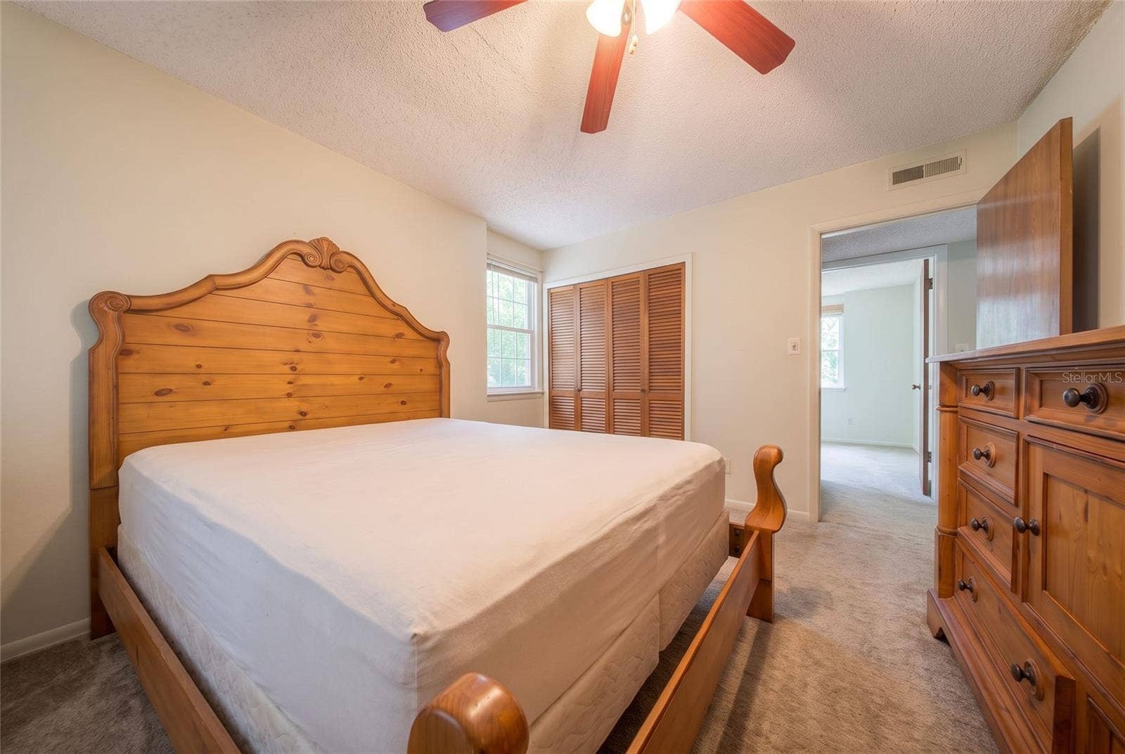 5718 CLEARVIEW DRIVE, Orlando, FL 32819 5718 CLEARVIEW DRIVE, Orlando, FL 32819