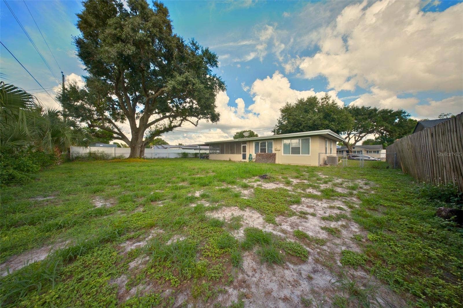 5718 CLEARVIEW DRIVE, Orlando, FL 32819 5718 CLEARVIEW DRIVE, Orlando, FL 32819