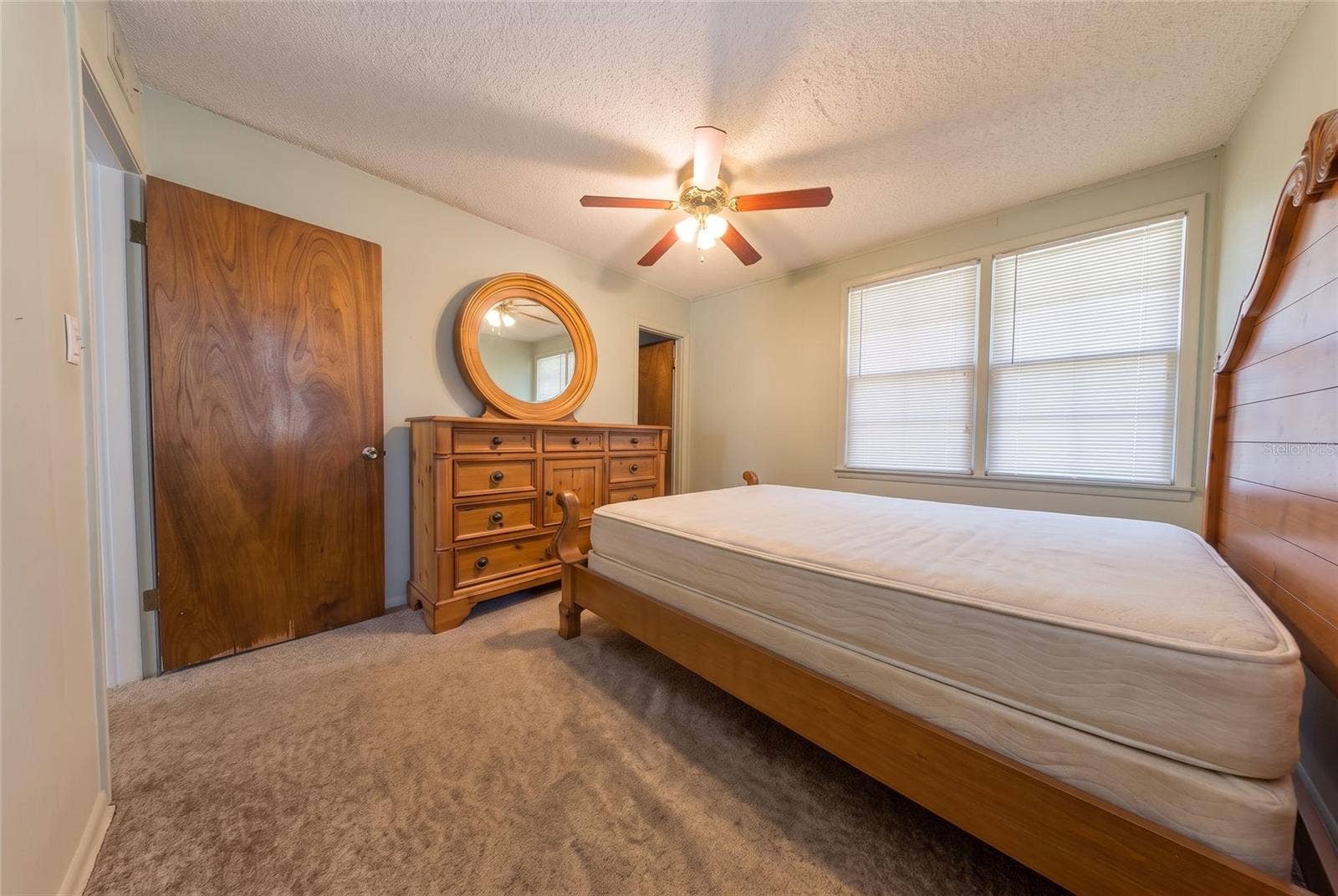 5718 CLEARVIEW DRIVE, Orlando, FL 32819 5718 CLEARVIEW DRIVE, Orlando, FL 32819