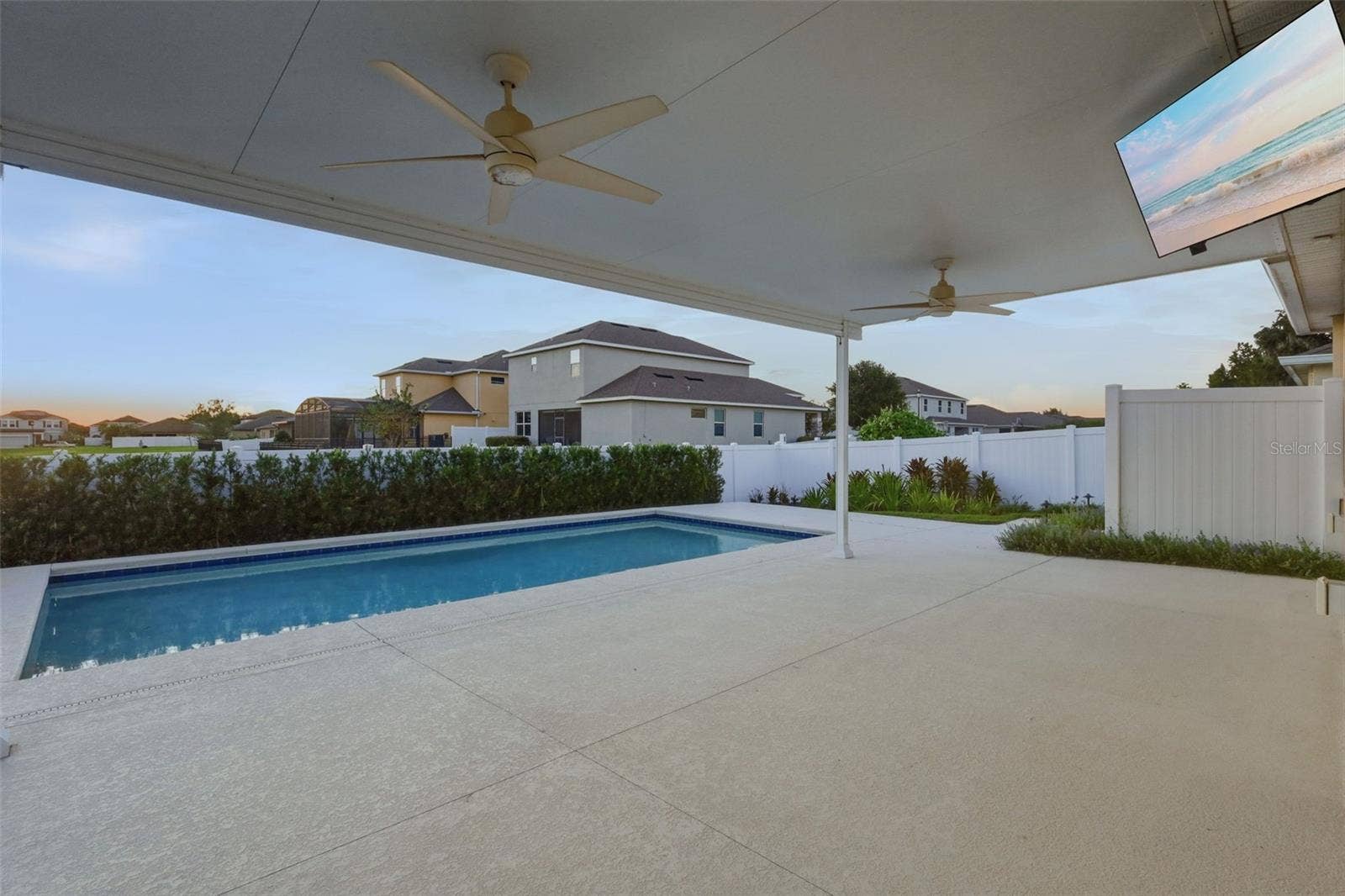 4010 SAPSUCKER LOOP, Sanford, FL 32773 Covered Lanai