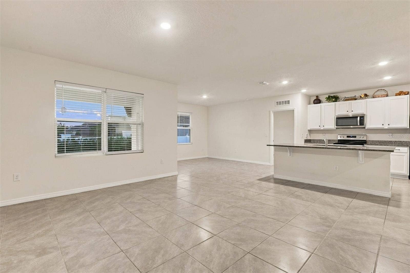 4010 SAPSUCKER LOOP, Sanford, FL 32773 Open Living