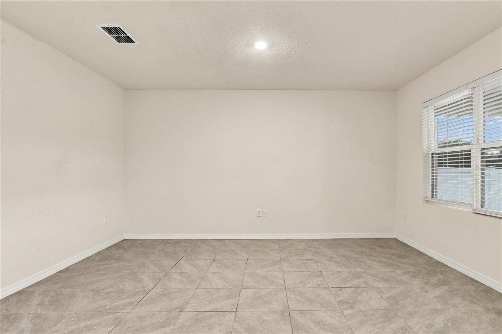 4010 SAPSUCKER LOOP, Sanford, FL 32773 Interior Room