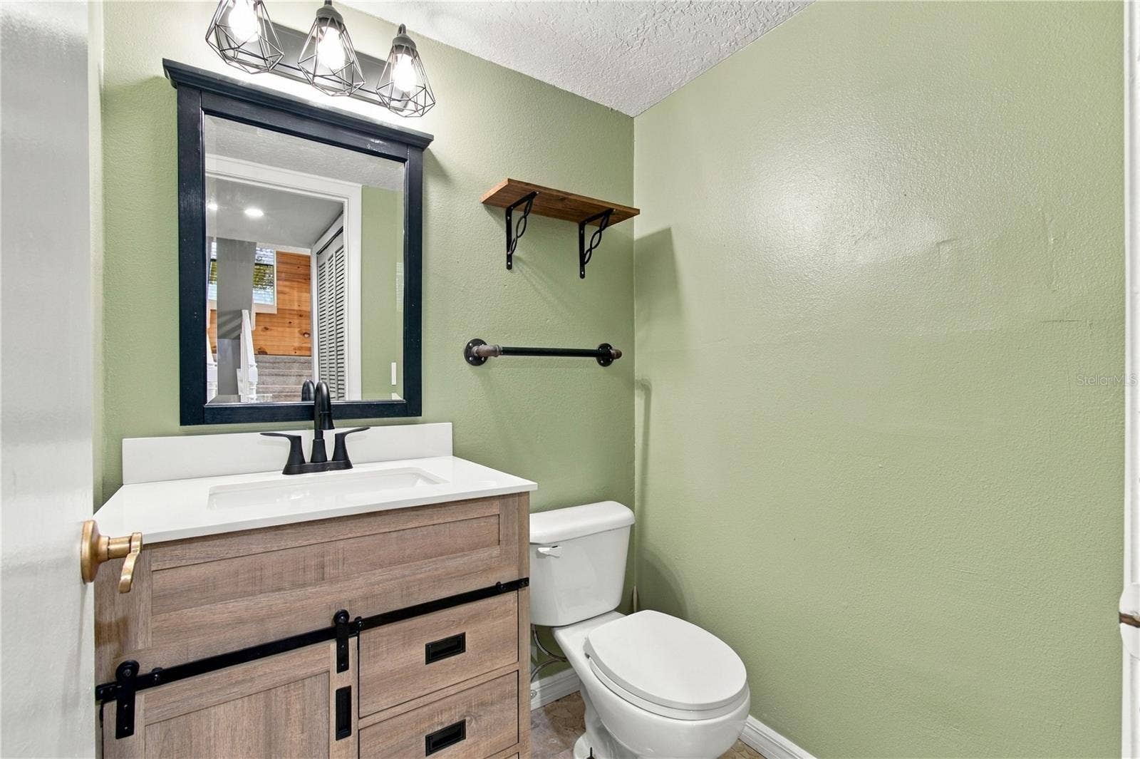 Downstairs Half Bathroom